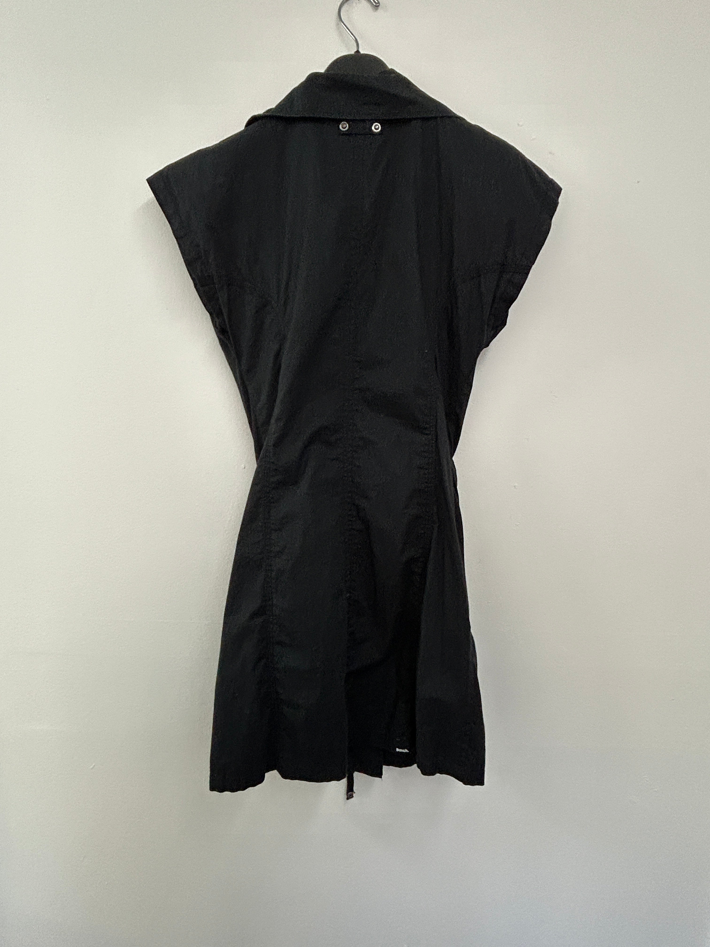 Robe sans manches zippée — Bench