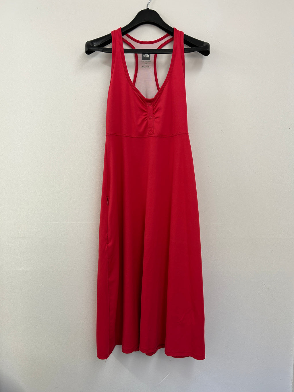 Robe rouge sport à dos nageur — The North Face