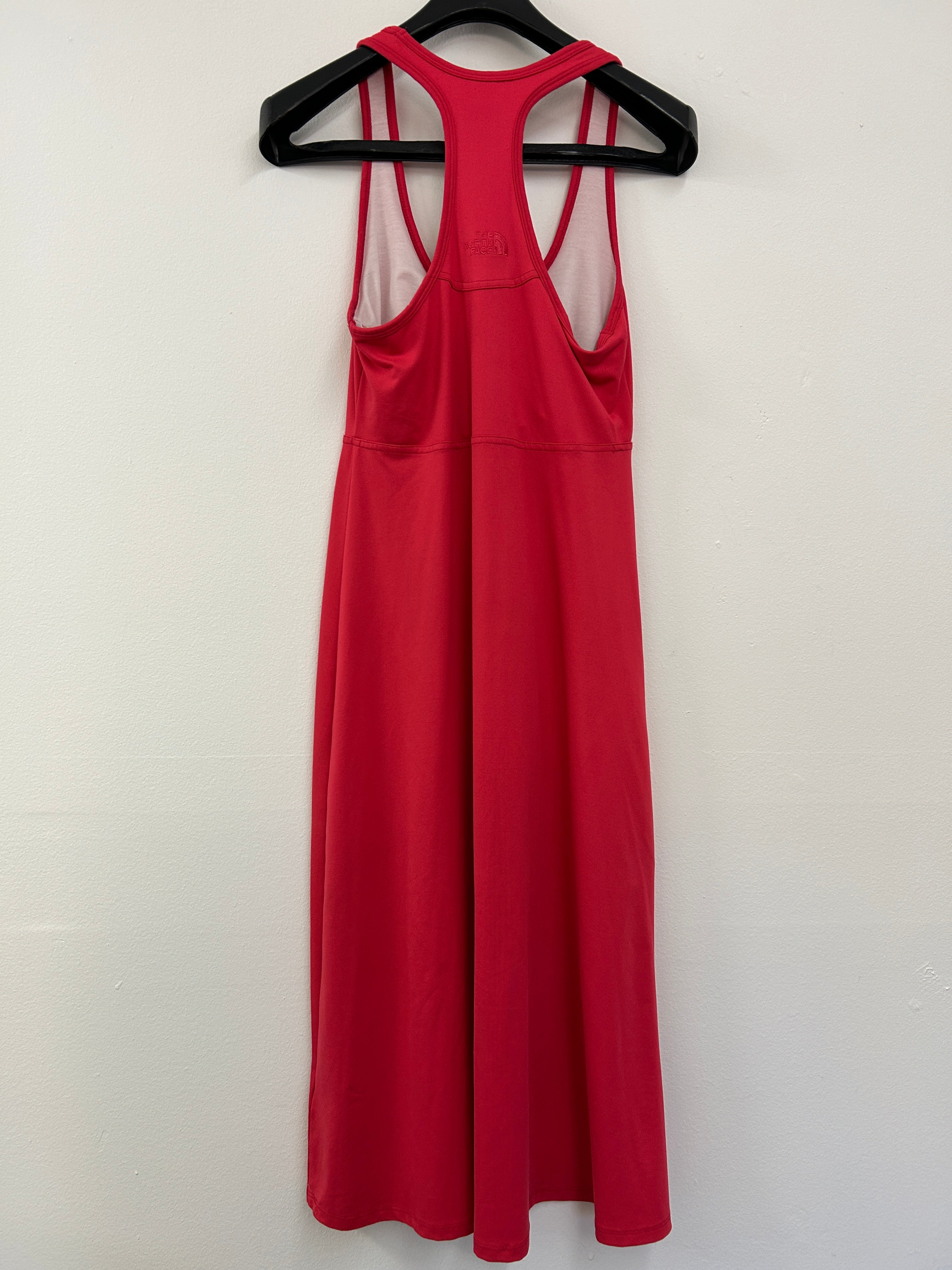 Robe rouge sport à dos nageur — The North Face