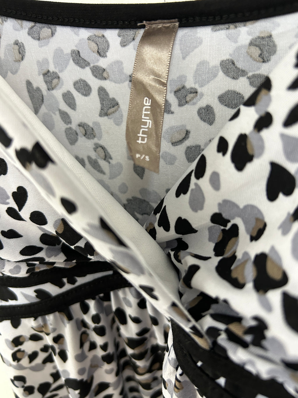 Robe légère à bretelles fines motif tacheté — Thyme