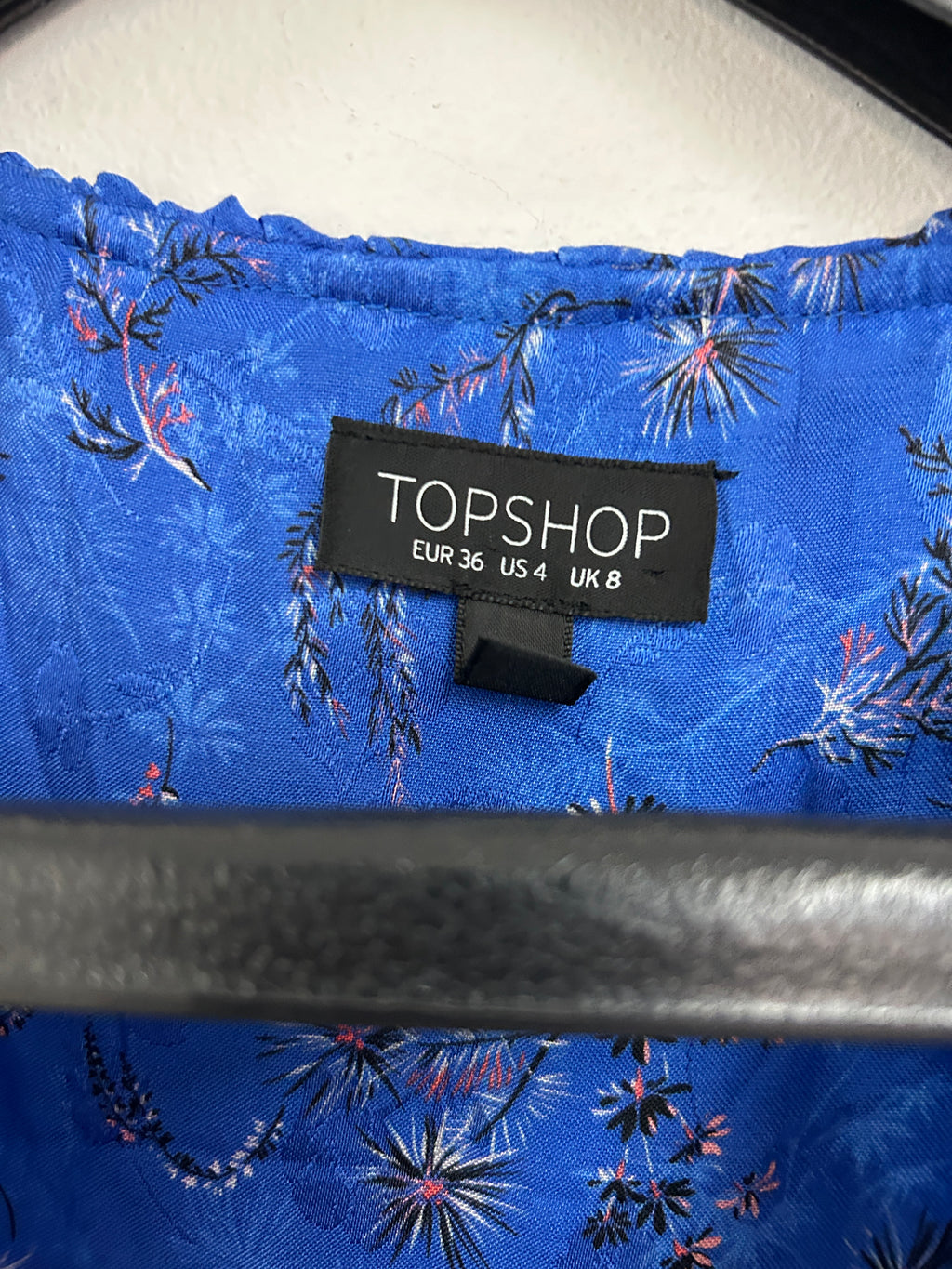 Robe portefeuille fleurie bleue – Topshop