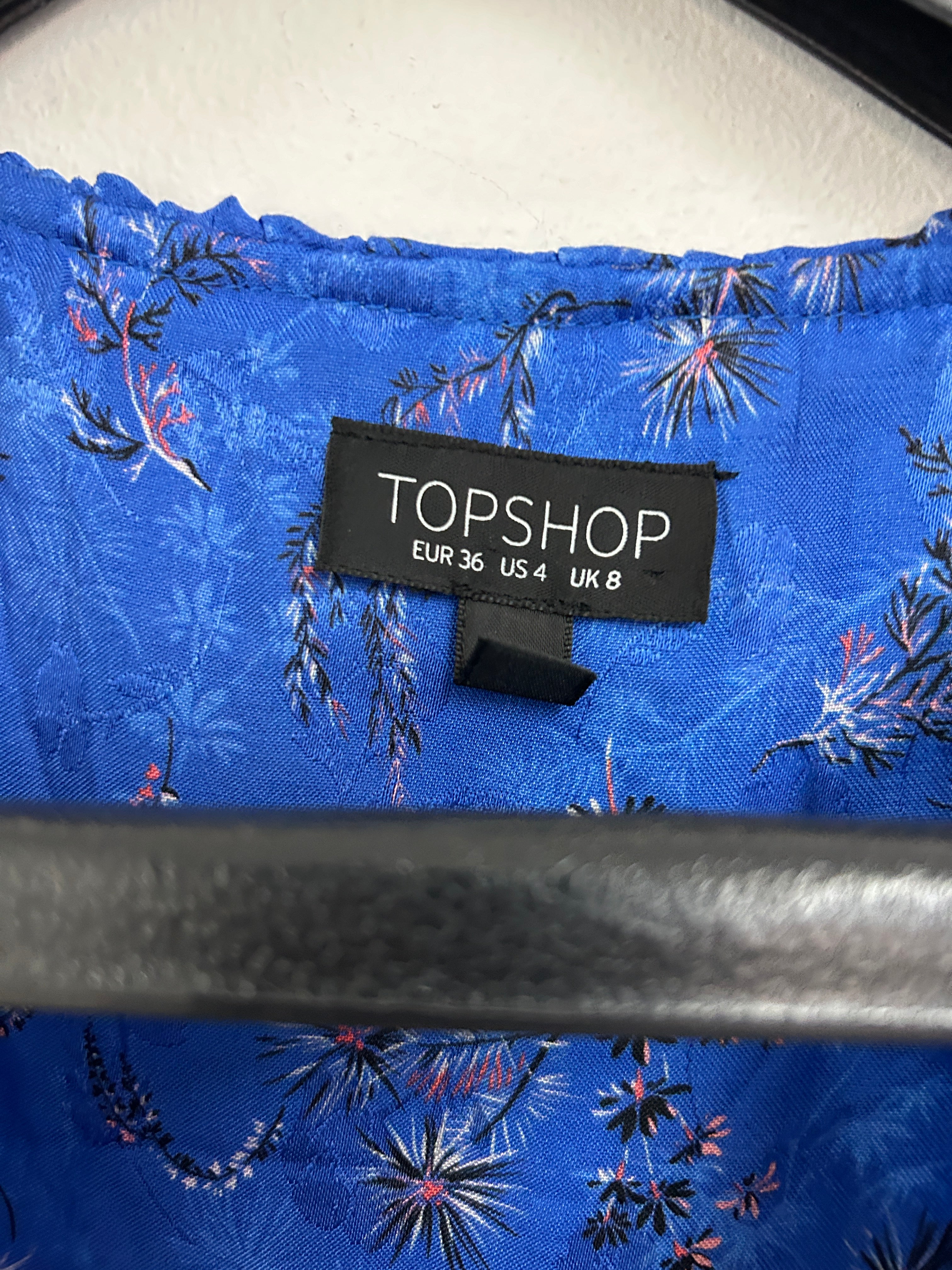 Robe portefeuille fleurie bleue – Topshop