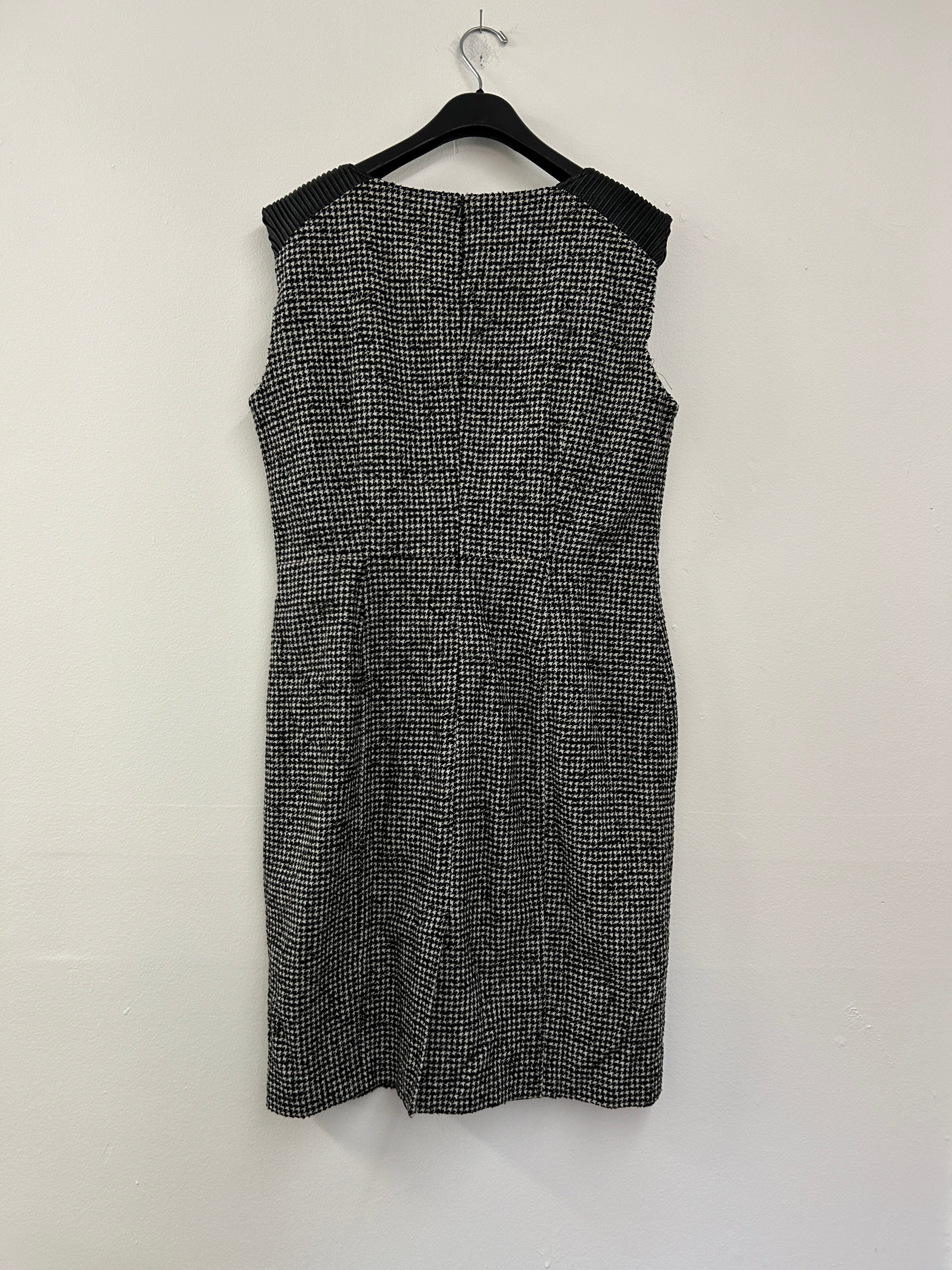 Robe ajustée à motif pied-de-poule – Oui