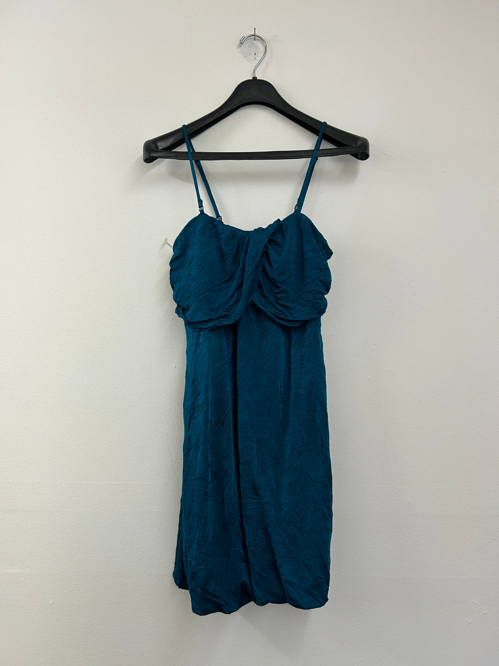 Robe bleu sarcelle à bretelles fines – Dynamite