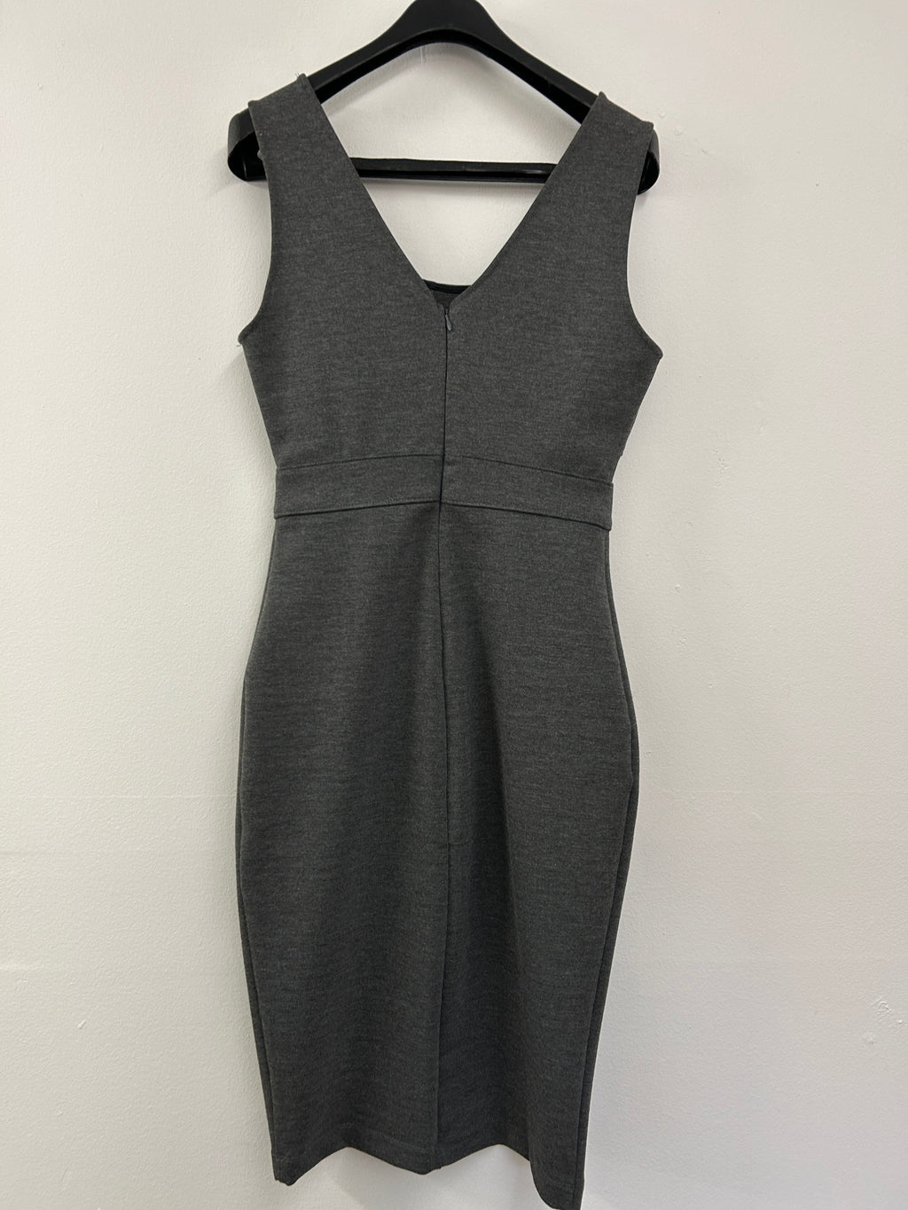 Robe moulante grise avec fermeture longue – Park Lane