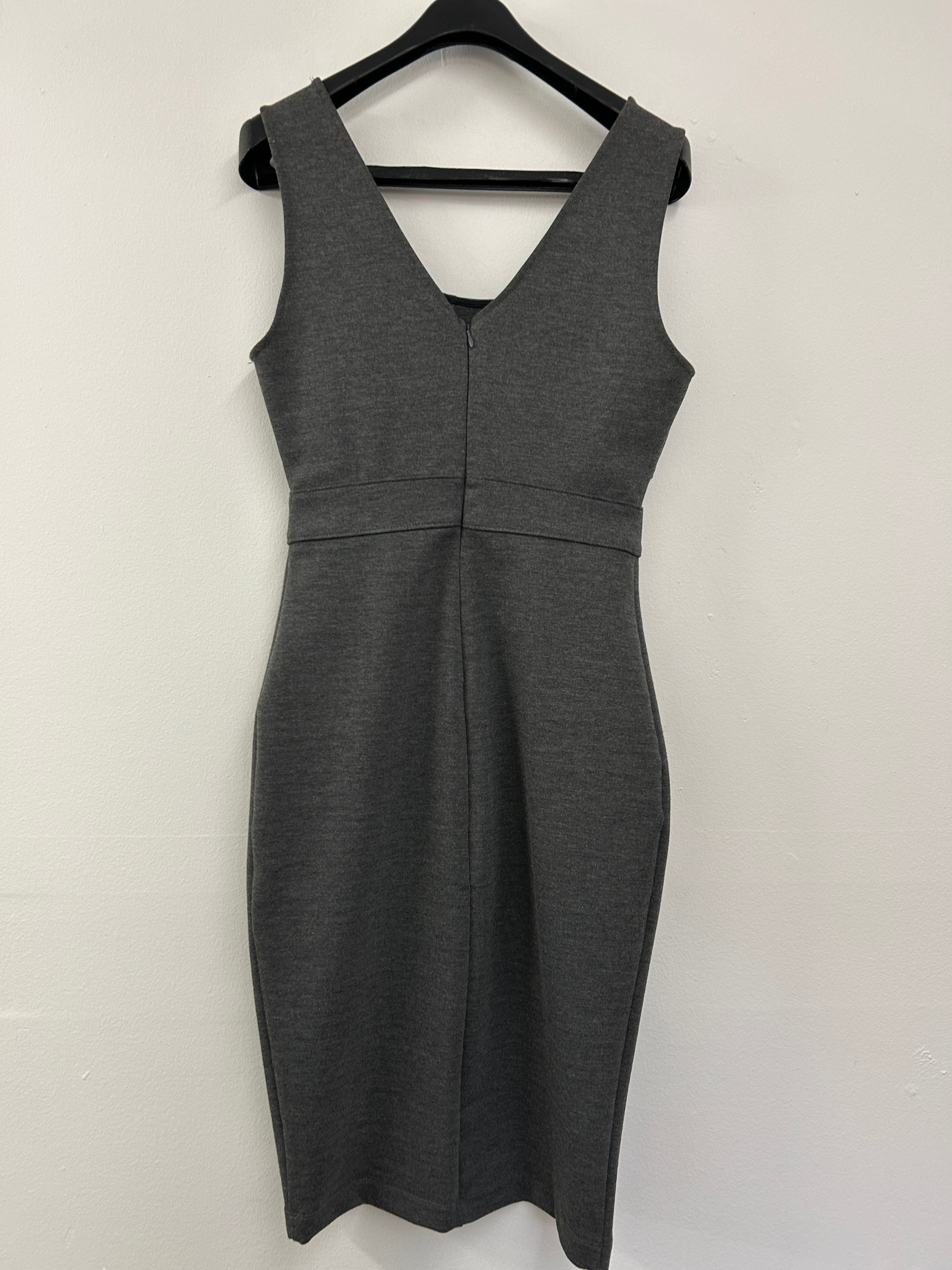 Robe moulante grise avec fermeture longue – Park Lane