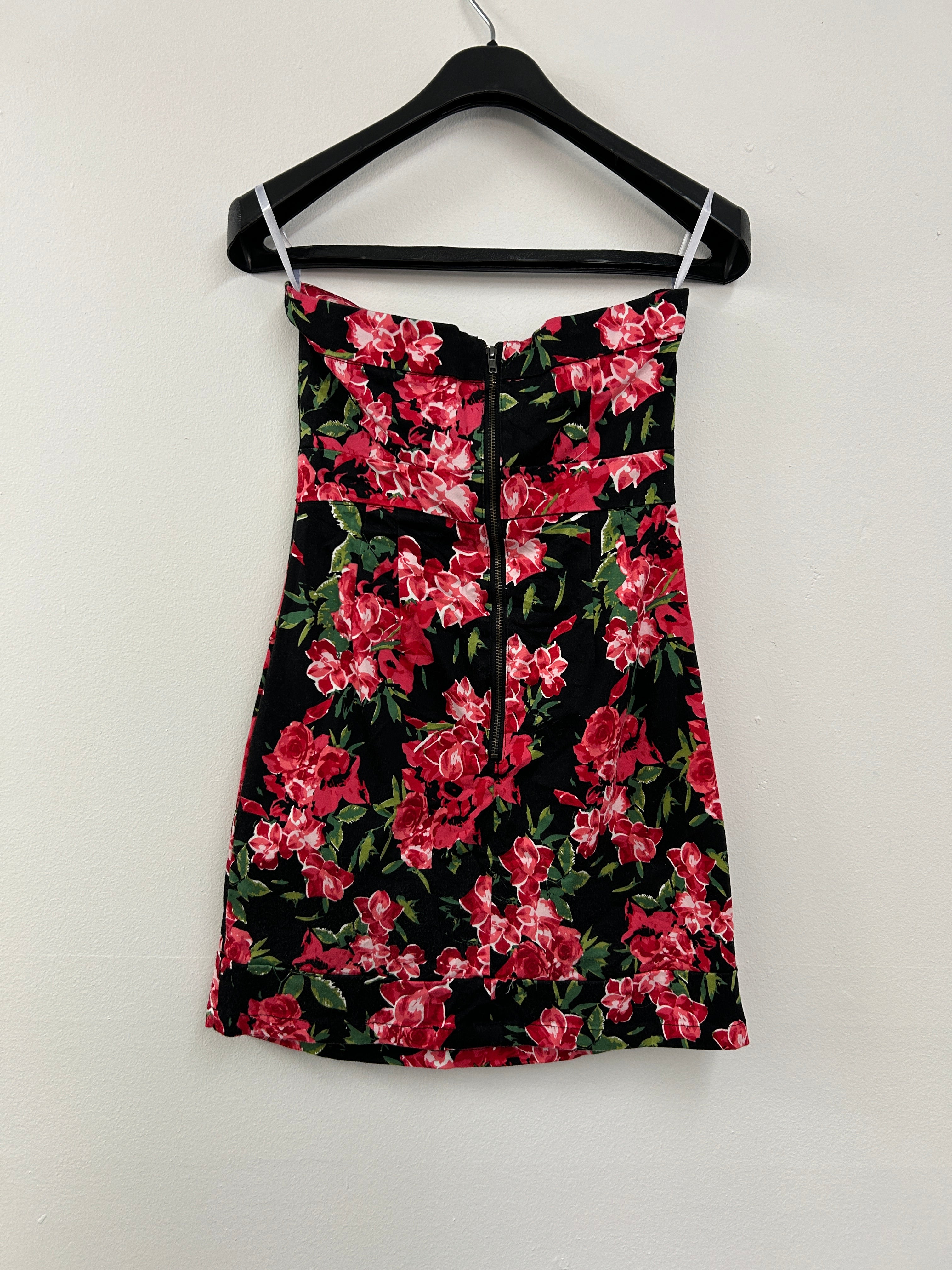Robe mini bustier florale – SWS