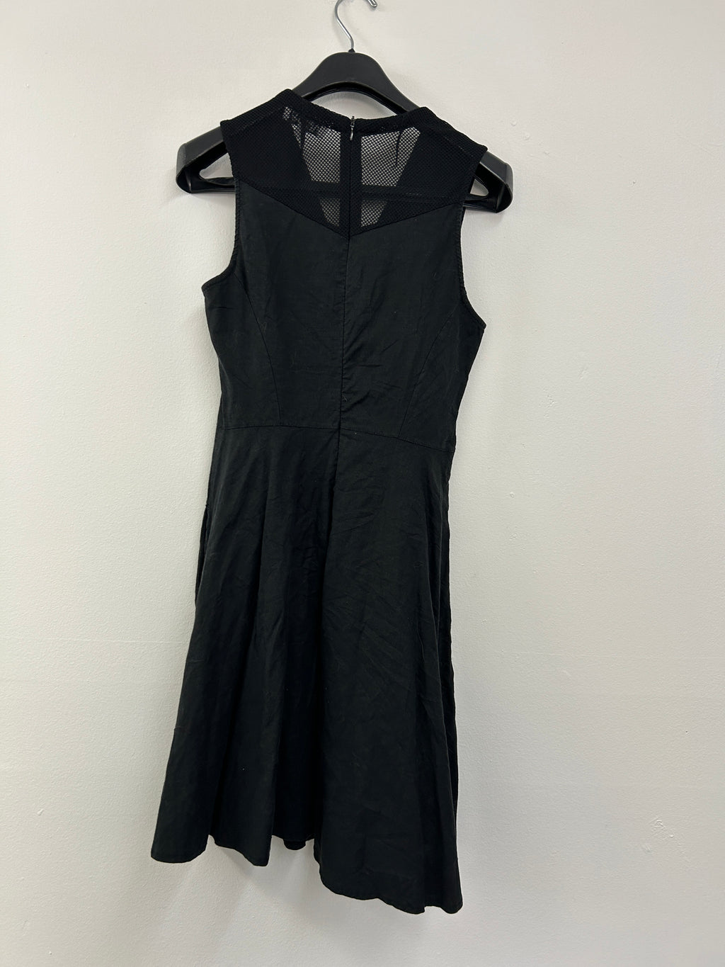Robe noire structurée – Air LDI