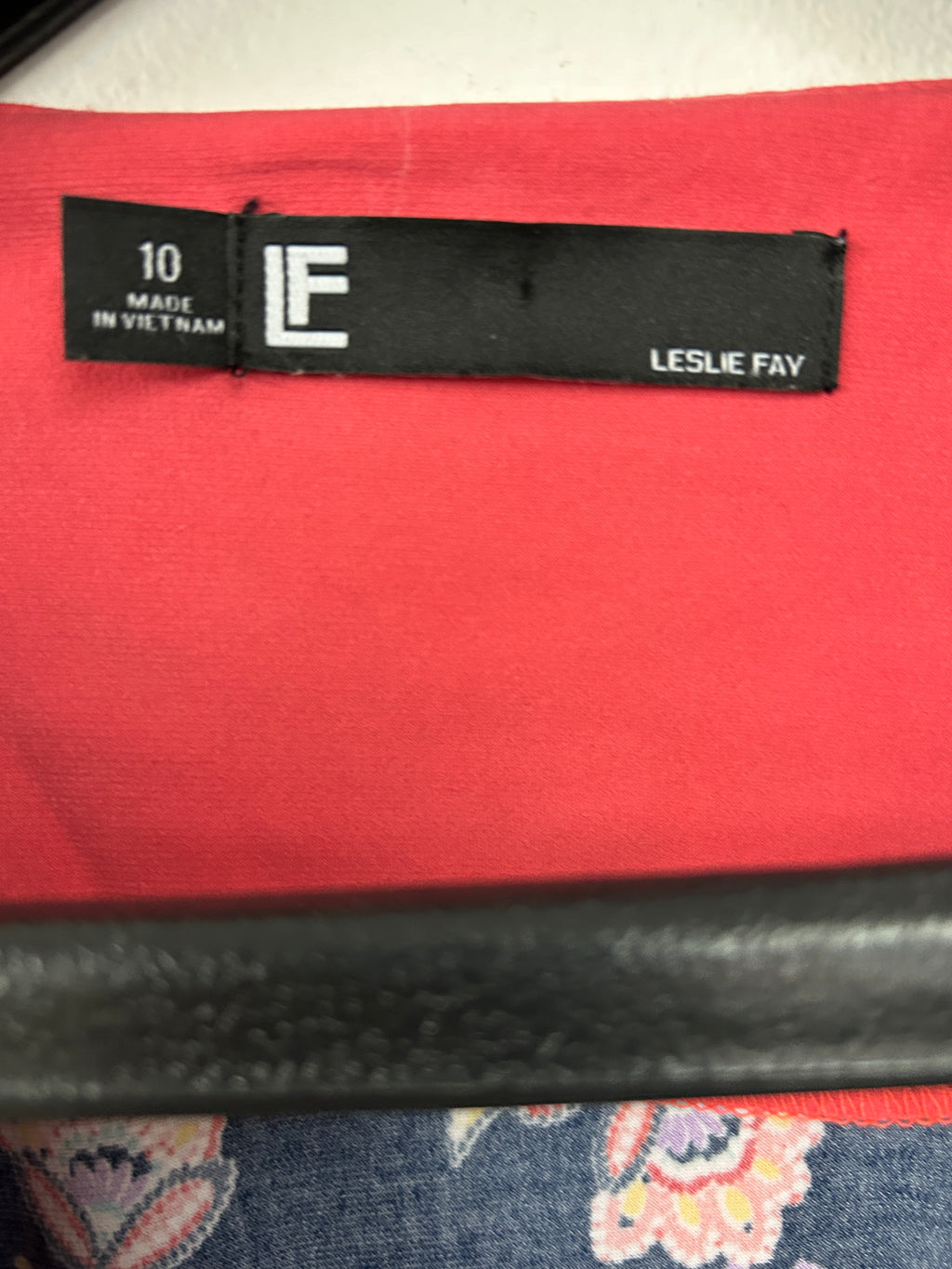 Robe droite à manches évasées – Motif cachemire texturé Leslie Fay