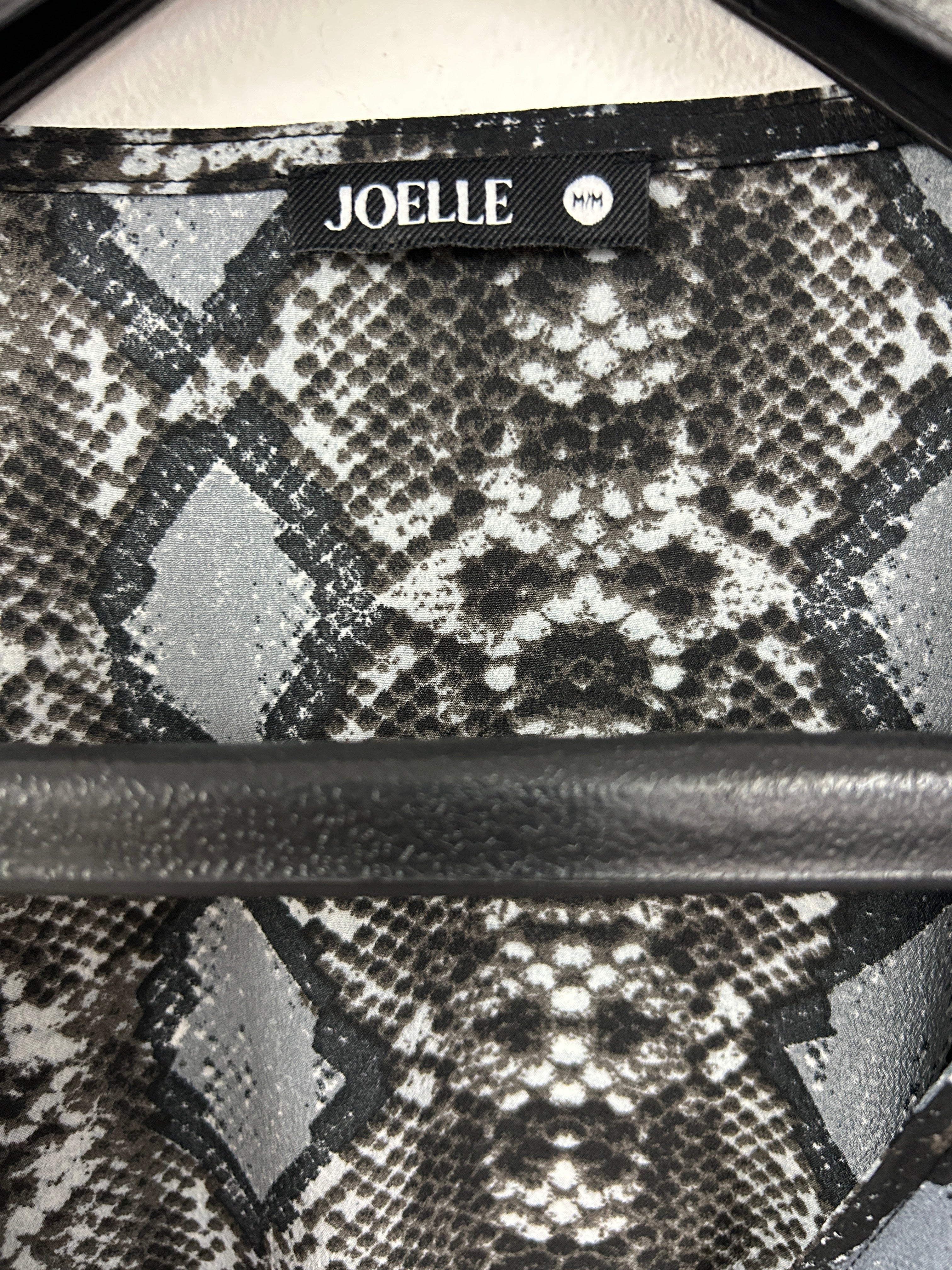 Robe courte imprimé serpent – Joelle