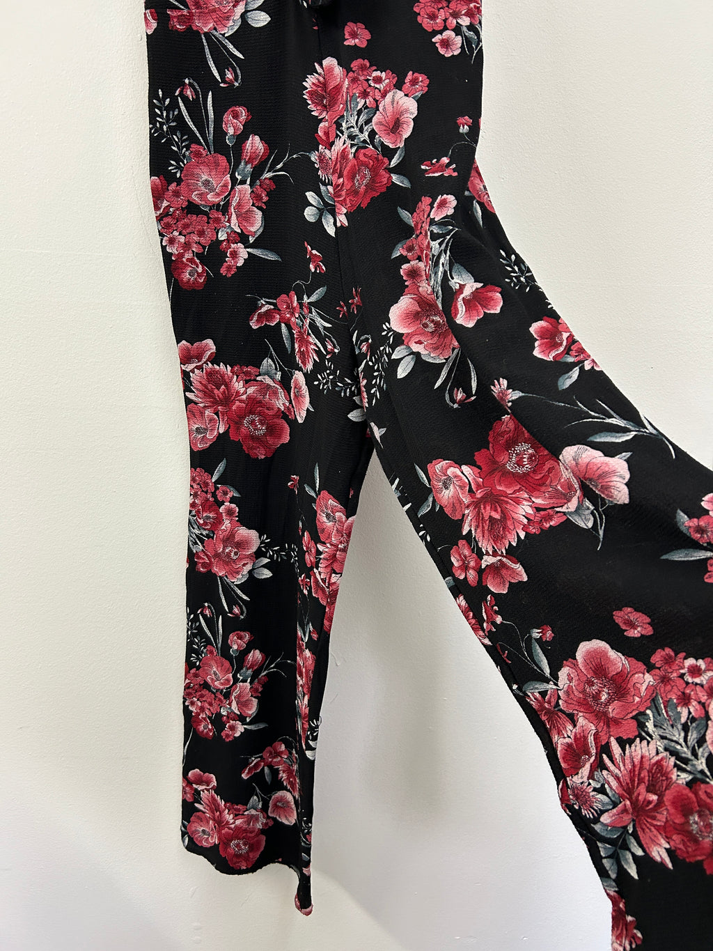 Robe longue à bretelles fleuries – Guess