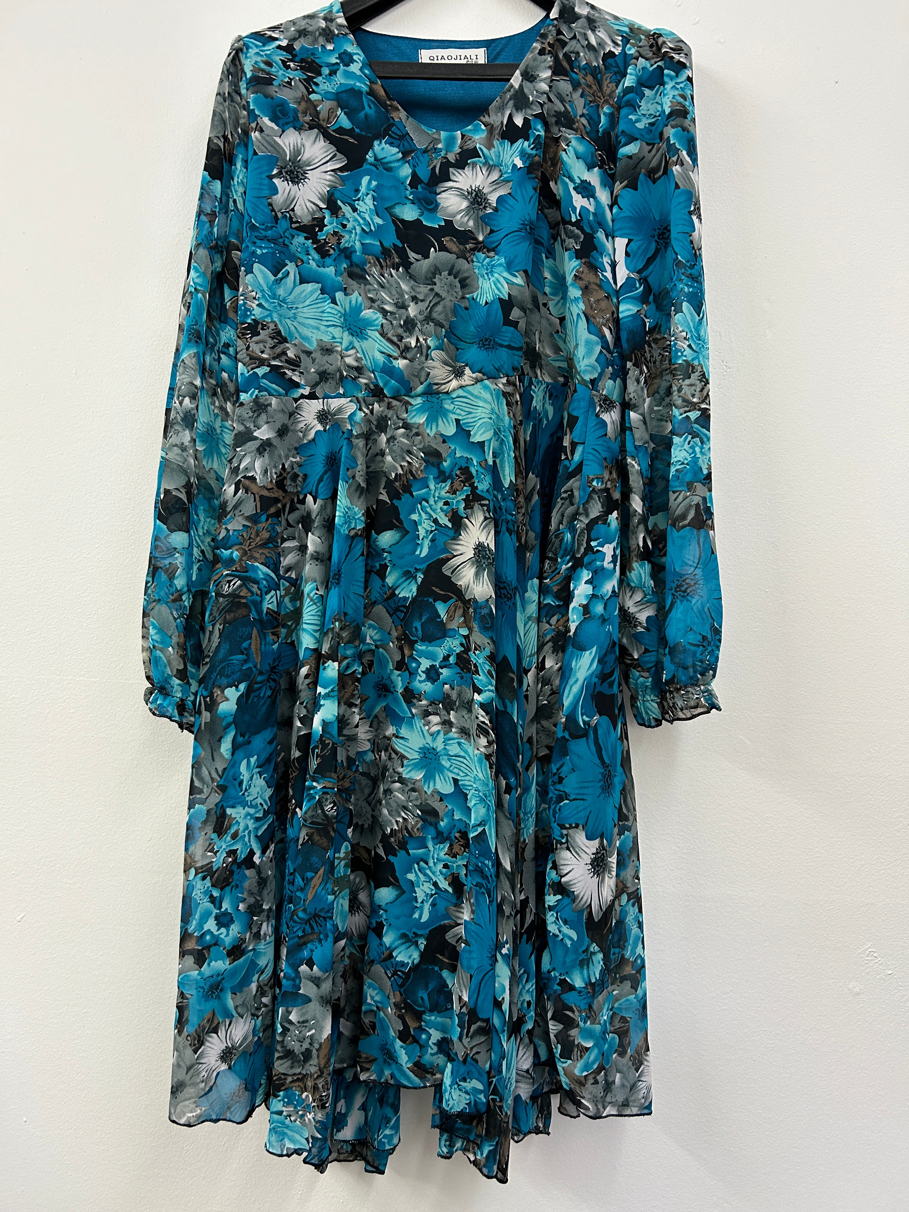 Robe midi fluide à fleurs bleues