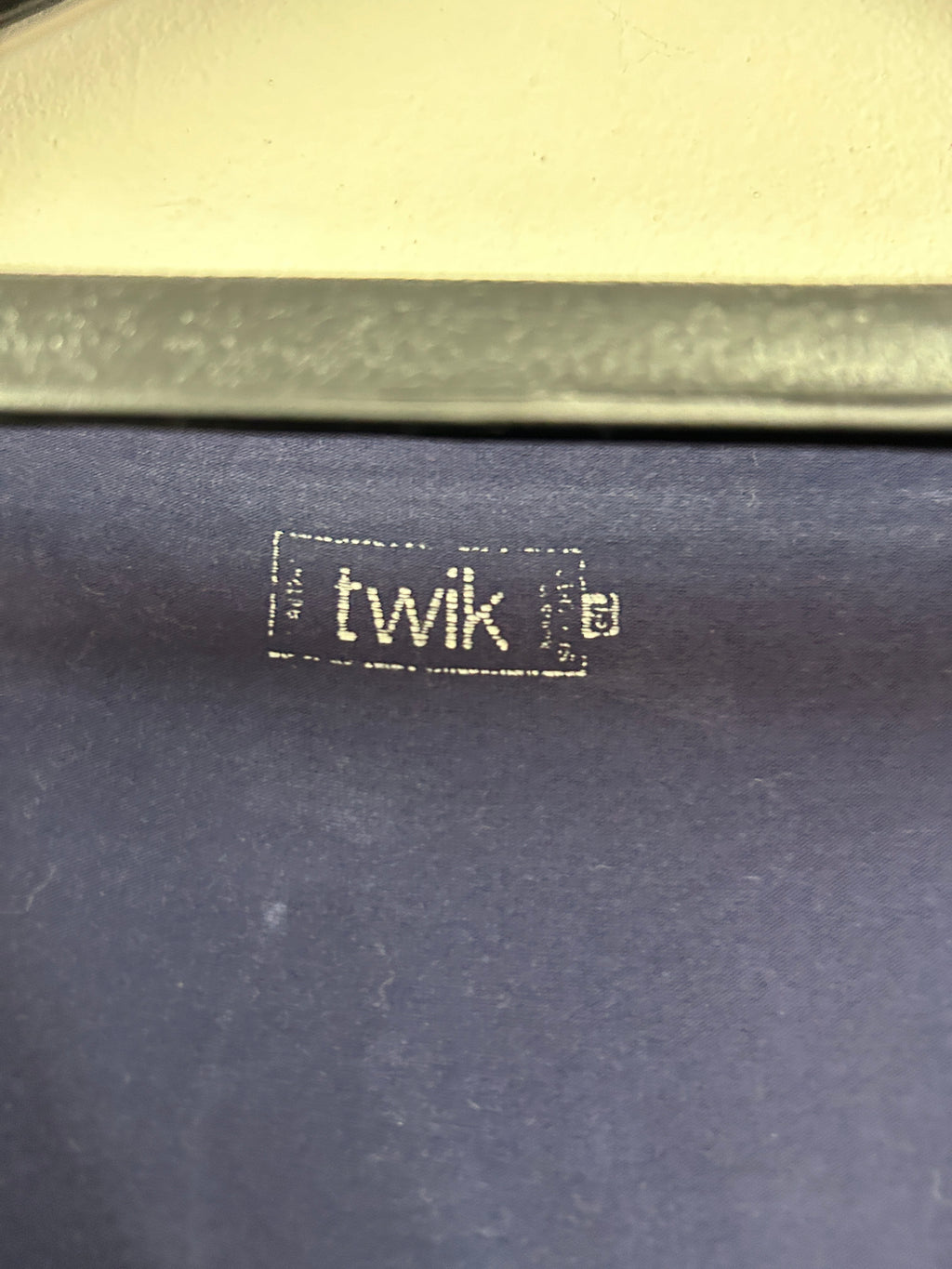 Robe patineuse à imprimé minimaliste – Twik