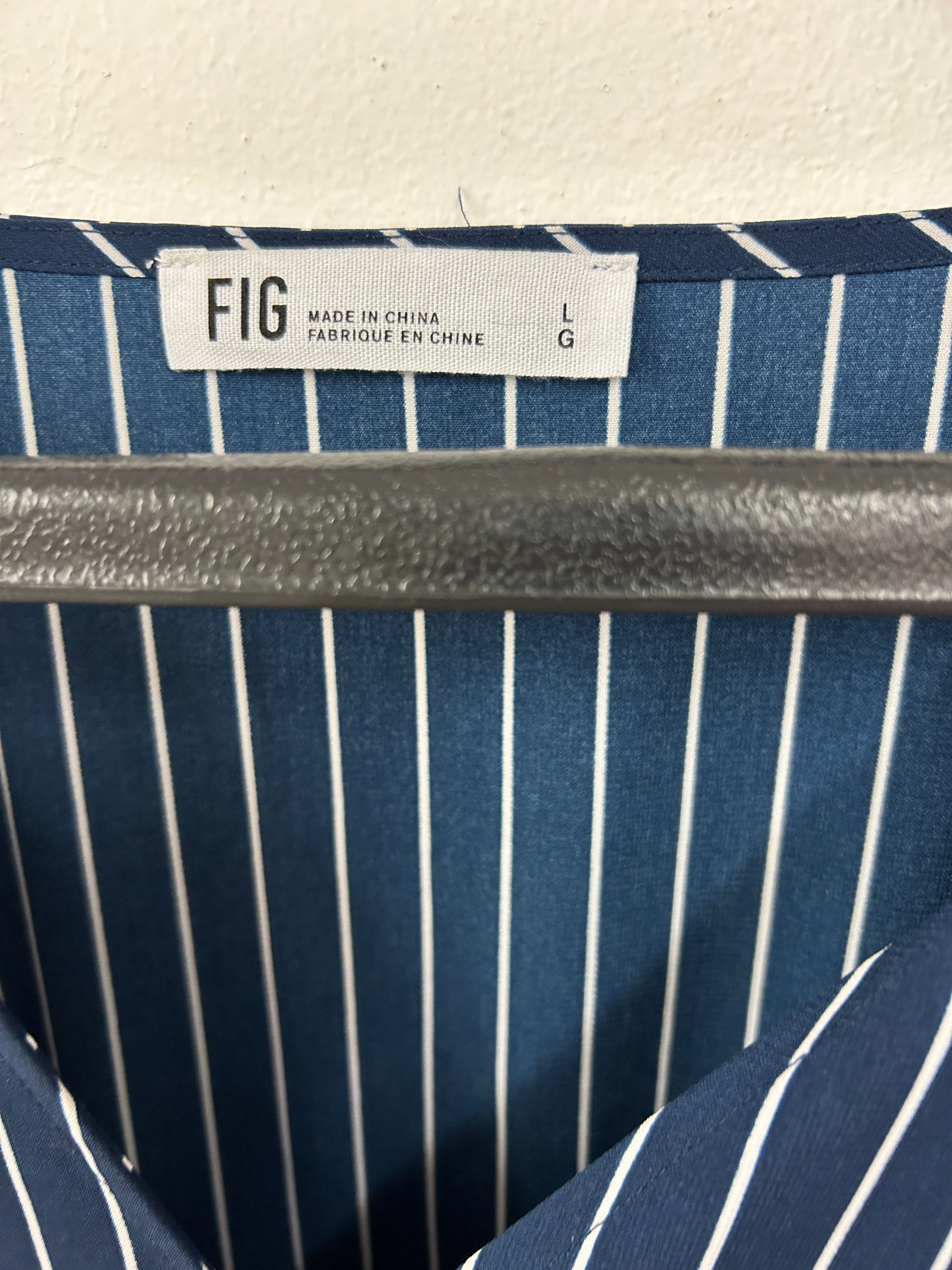 Robe portefeuille à rayures verticales – FIG