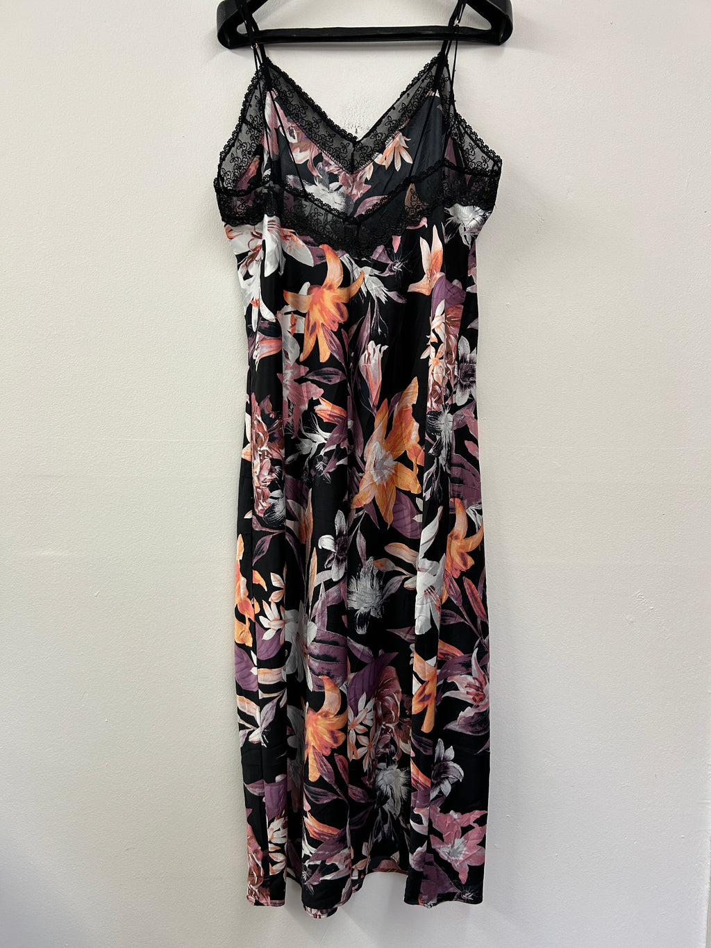 Robe nuisette florale à dentelle – Linea Donatella