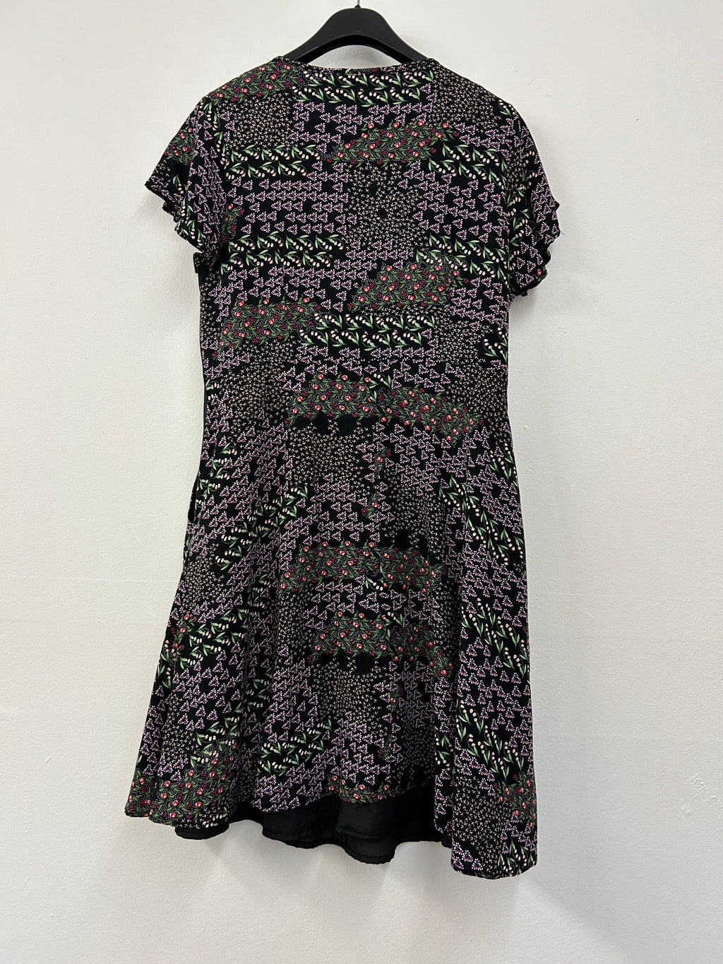 Robe courte à imprimé géométrique et floral – Onze Montréal