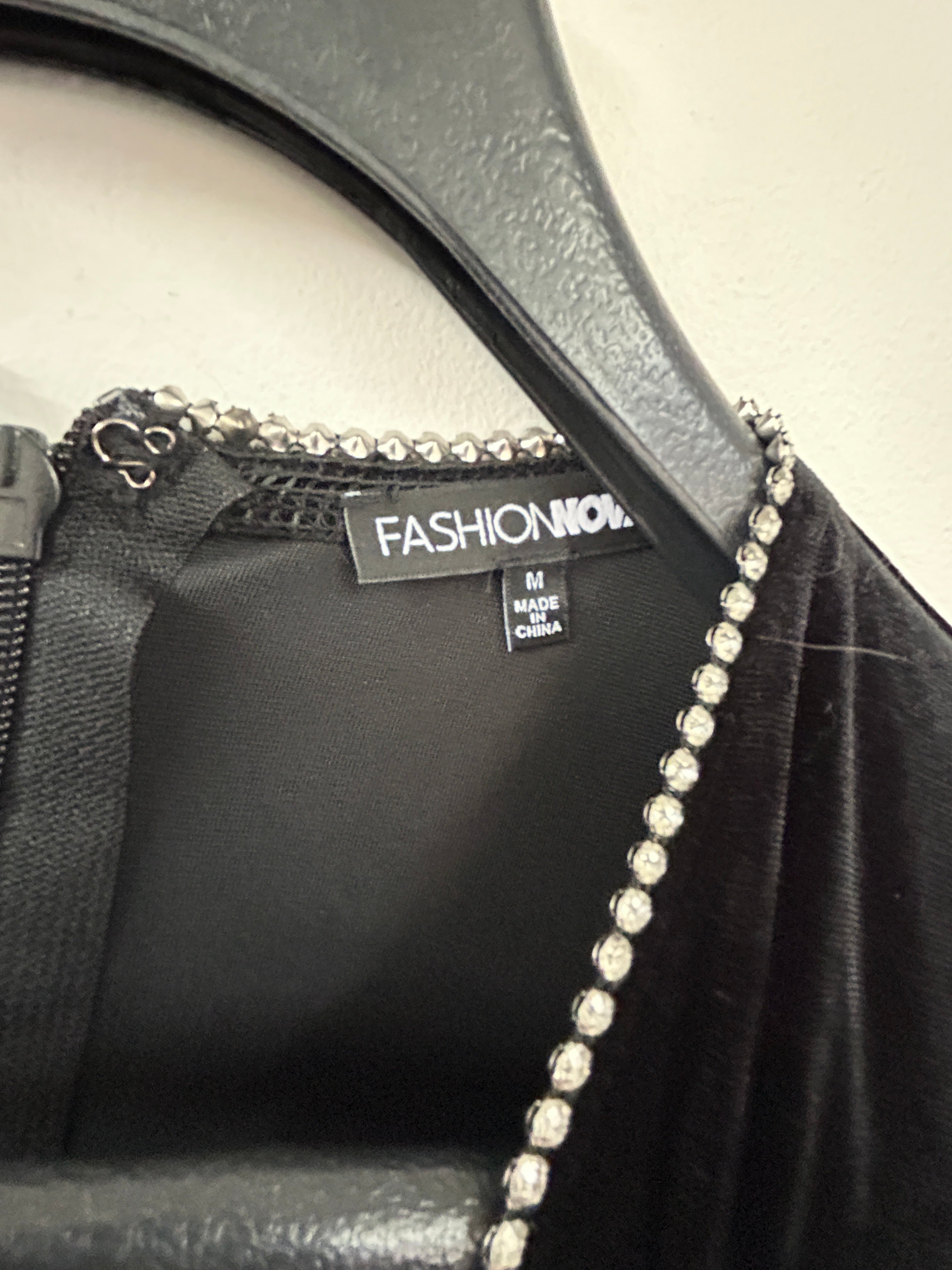 Combinaison élégante à manches longues