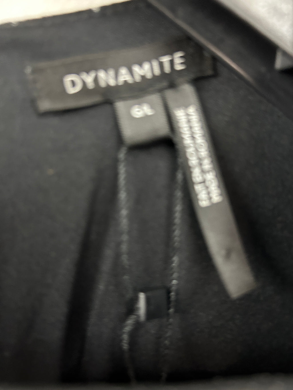 Robe droite à rayures et dentelle – Dynamite