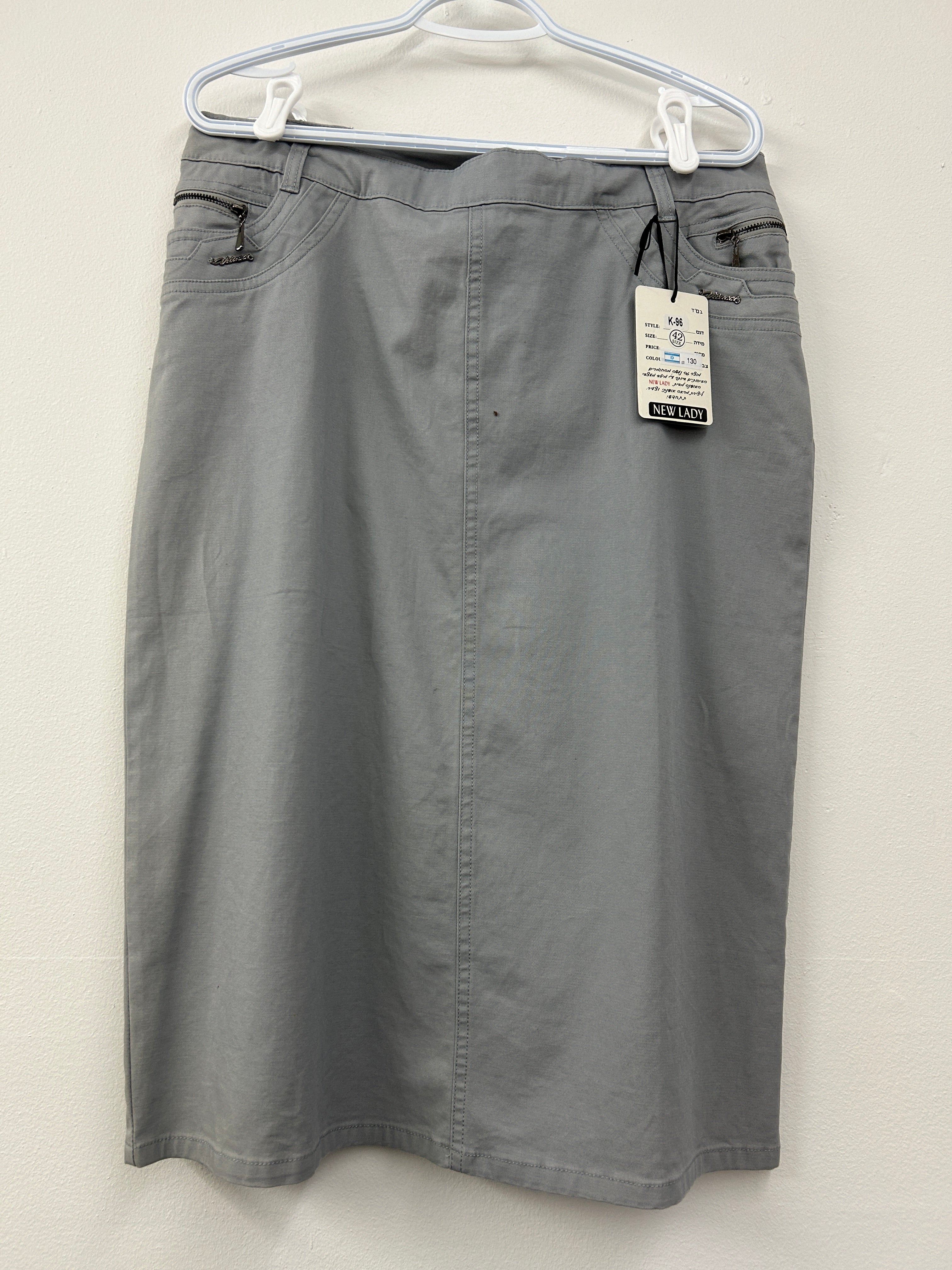 Jupe droite grise – New Lady