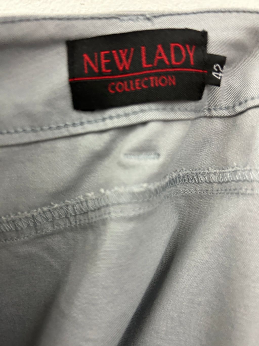 Jupe droite grise – New Lady