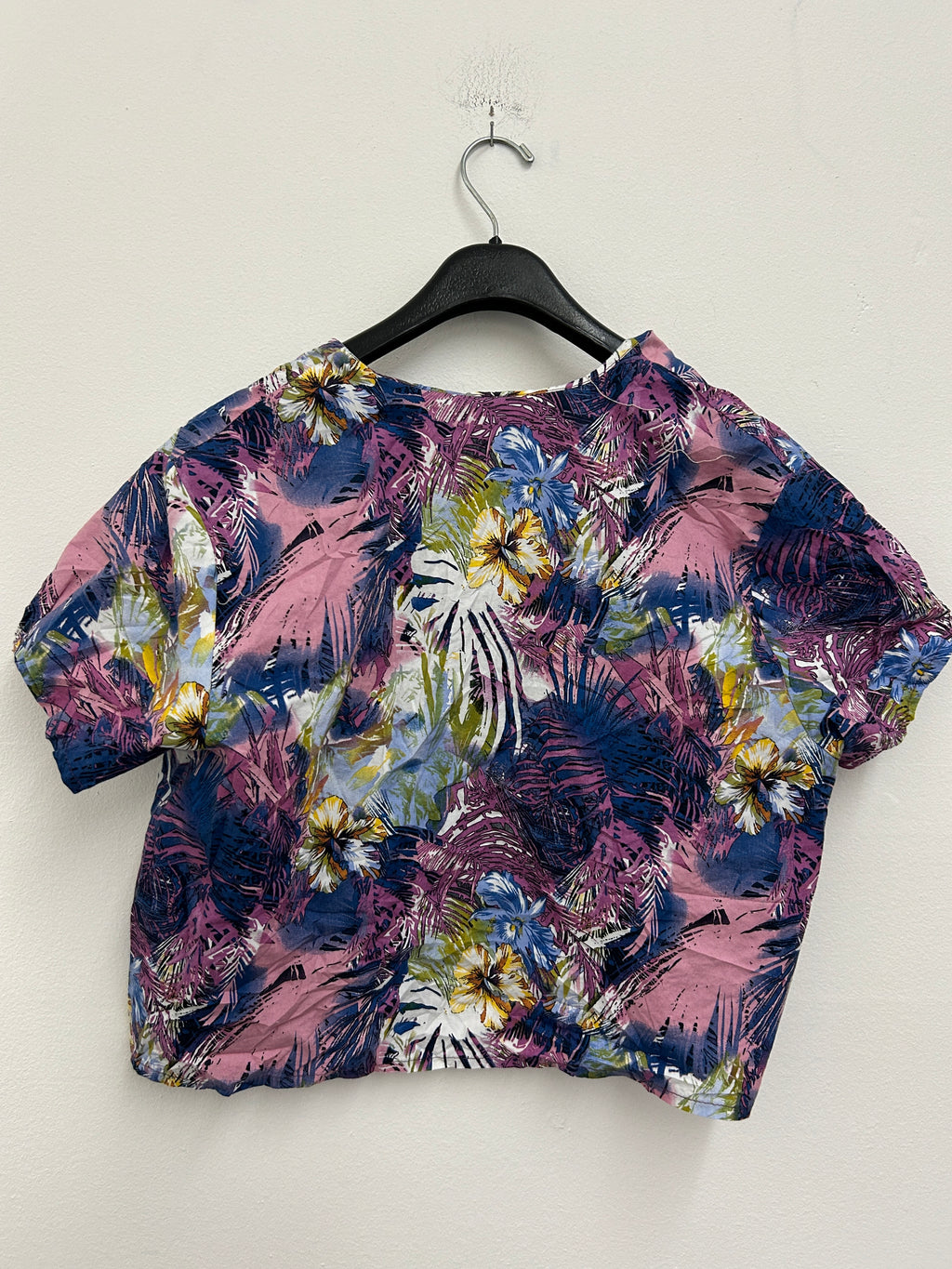 Chemise courte à imprimé tropical multicolore