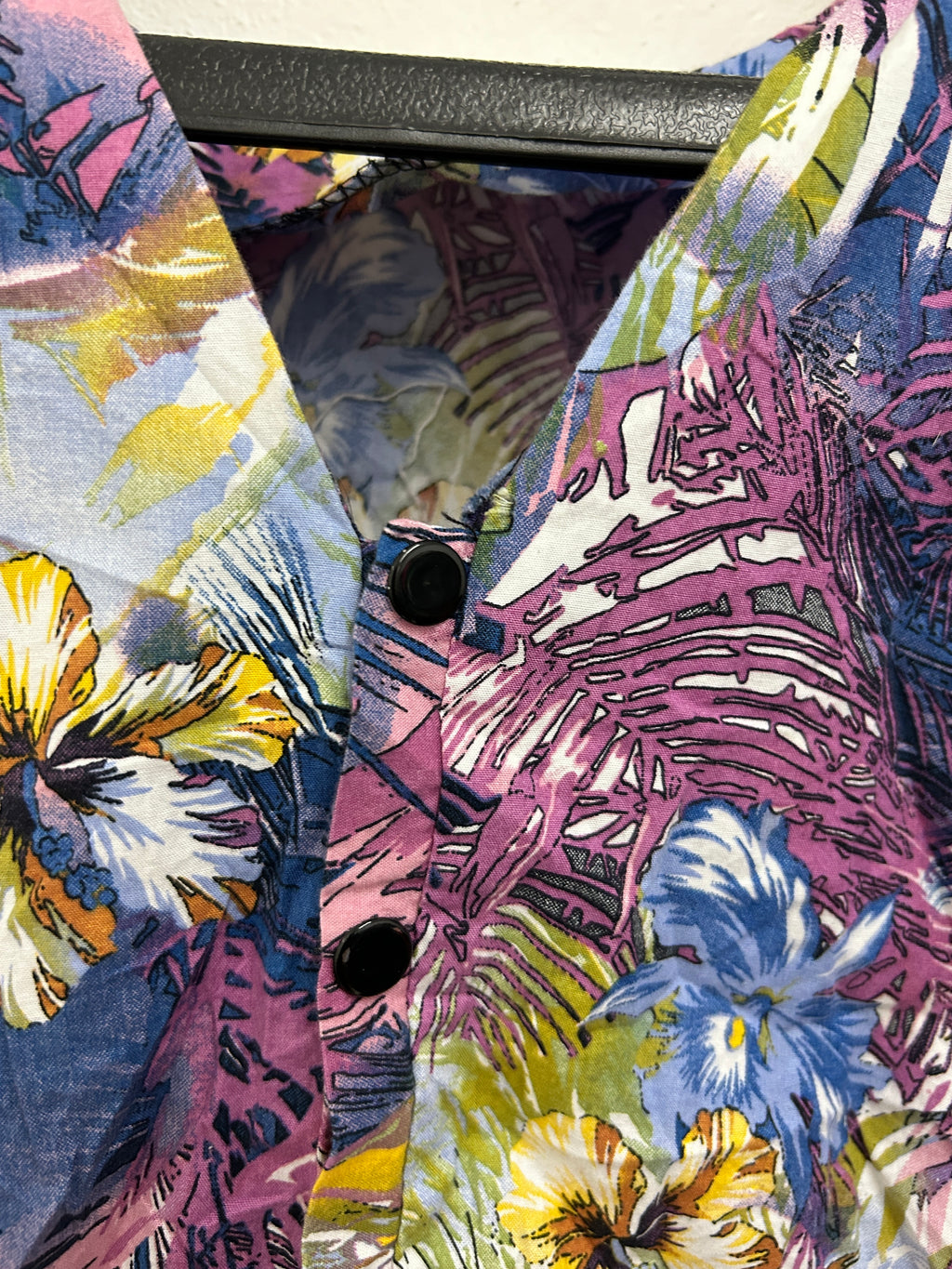 Chemise courte à imprimé tropical multicolore