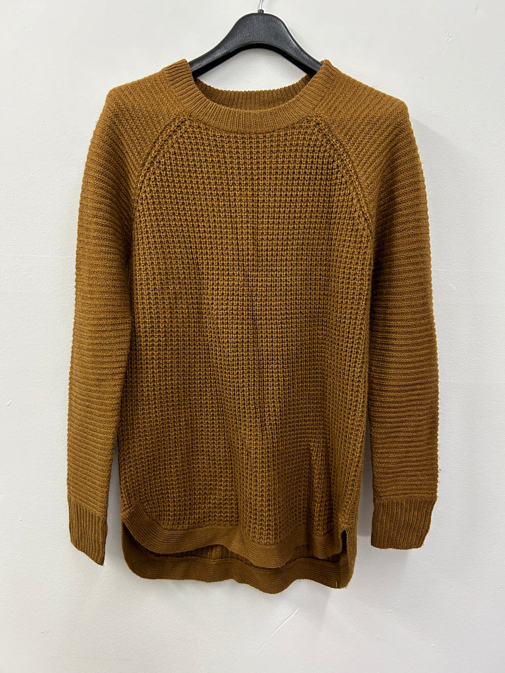 Chandail tricoté brun caramel – Twik