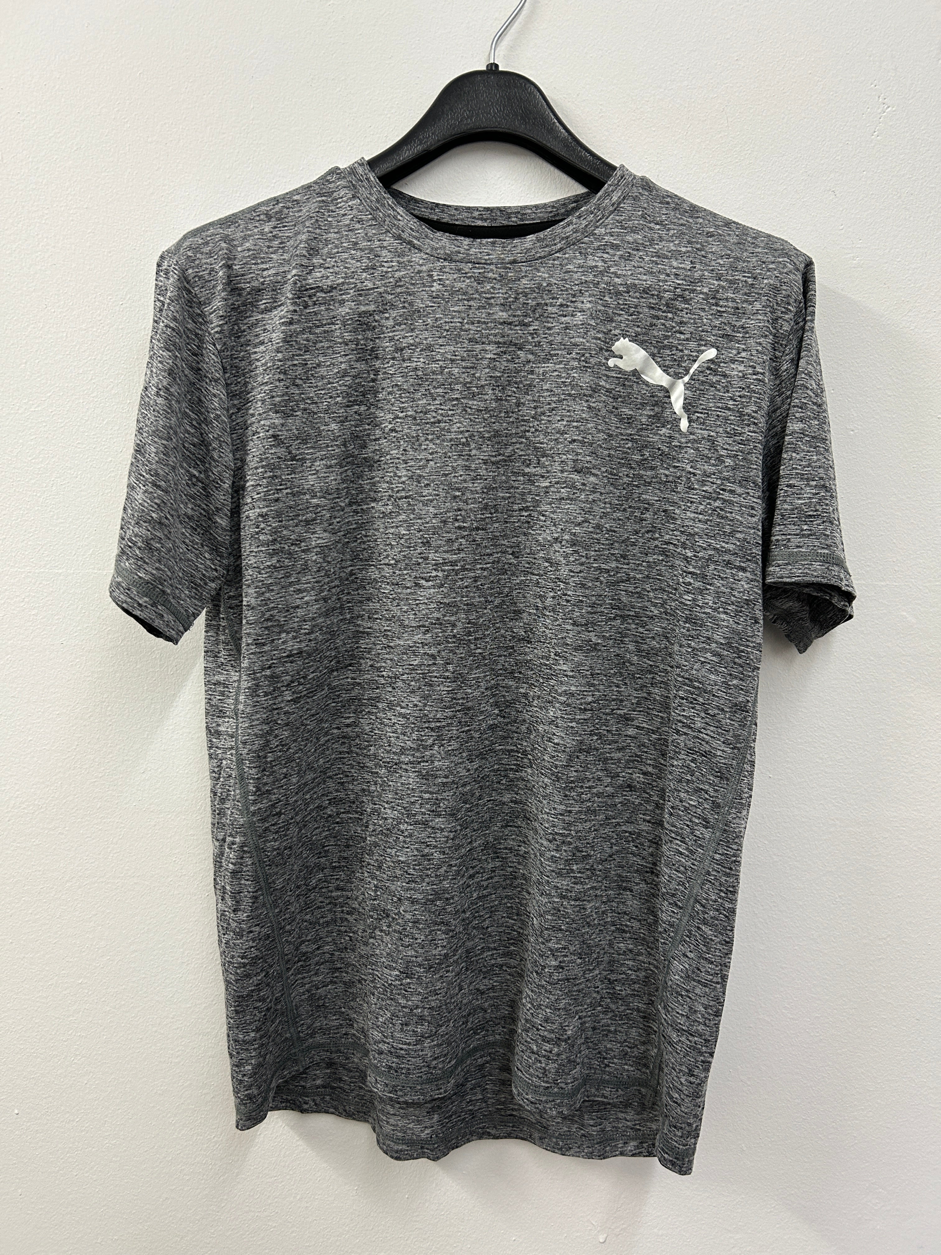 t-shirt-sport-gris-chine-puma