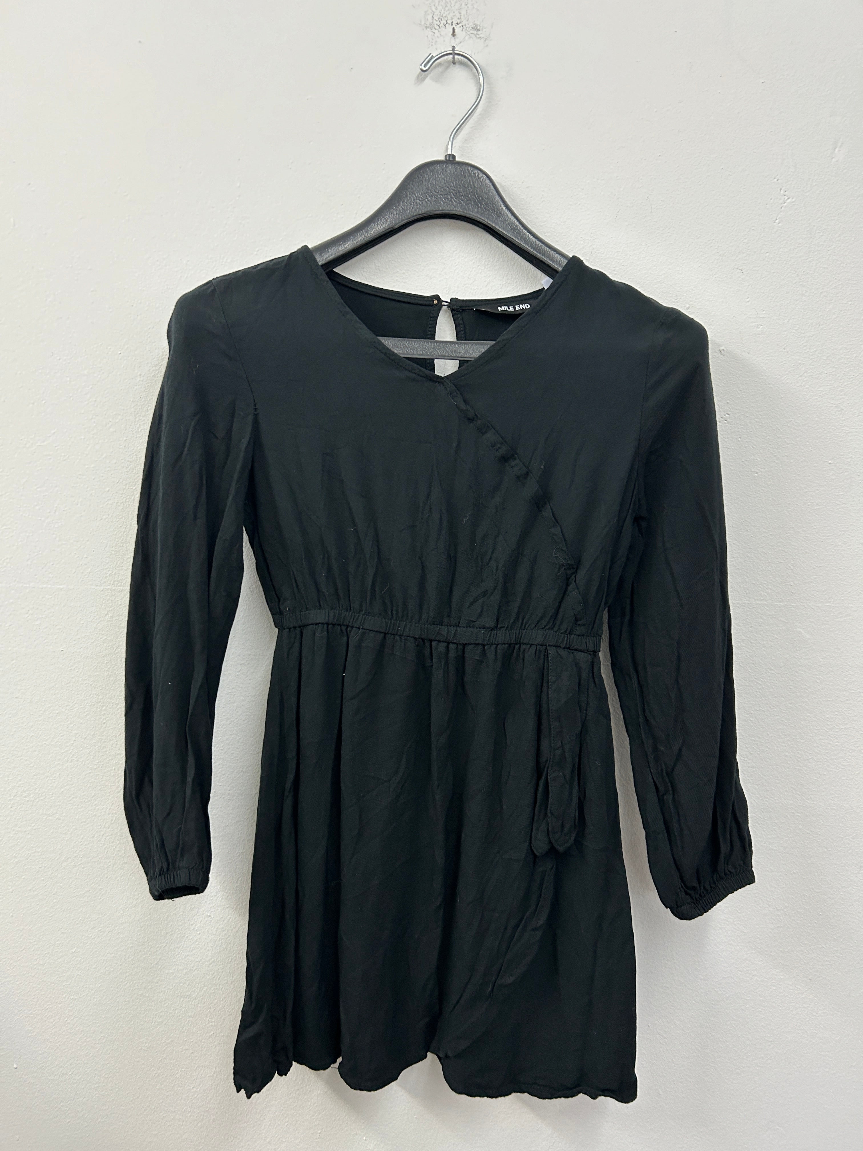 Robe noire portefeuille – Mile End