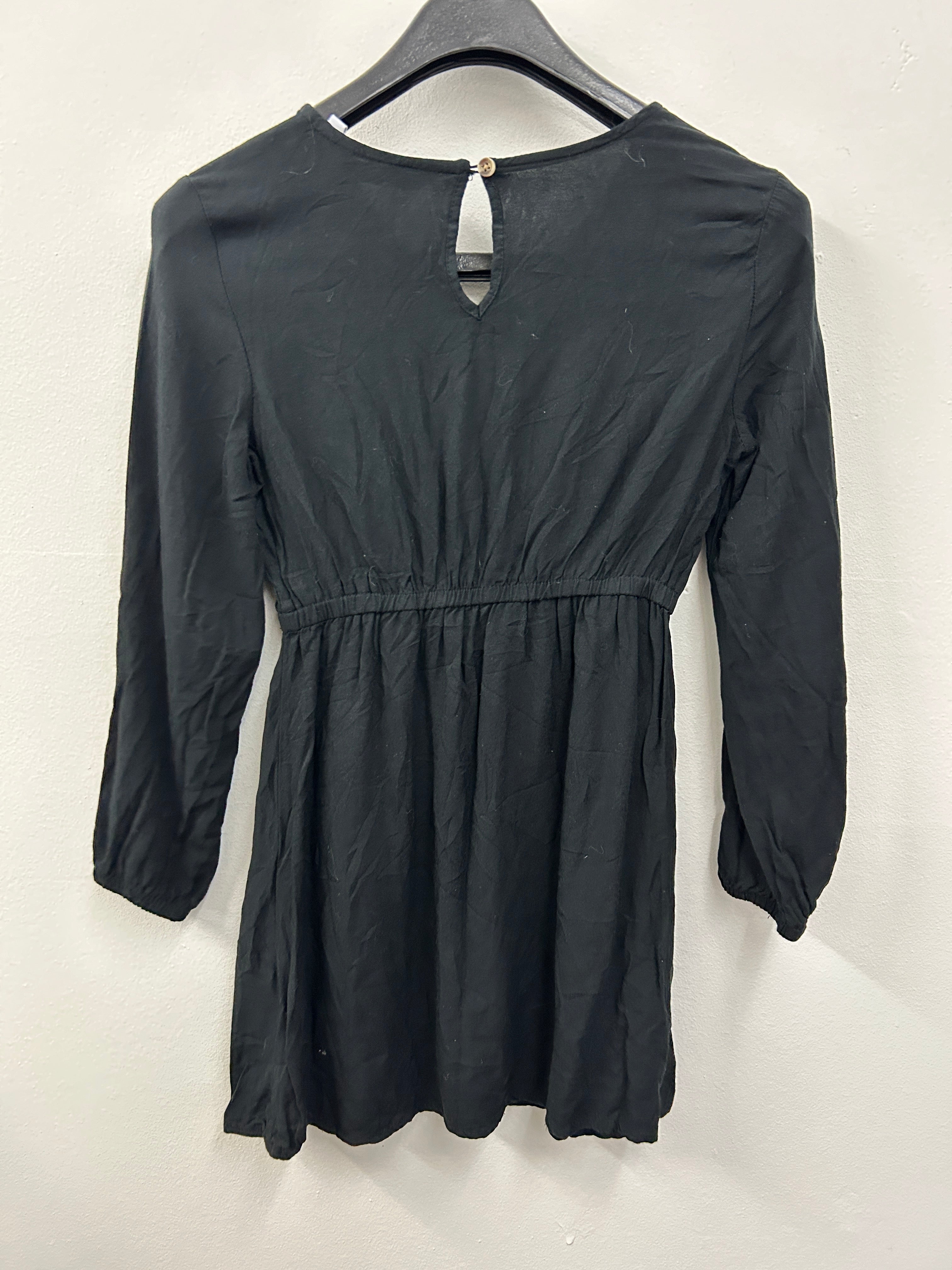 Robe noire portefeuille – Mile End