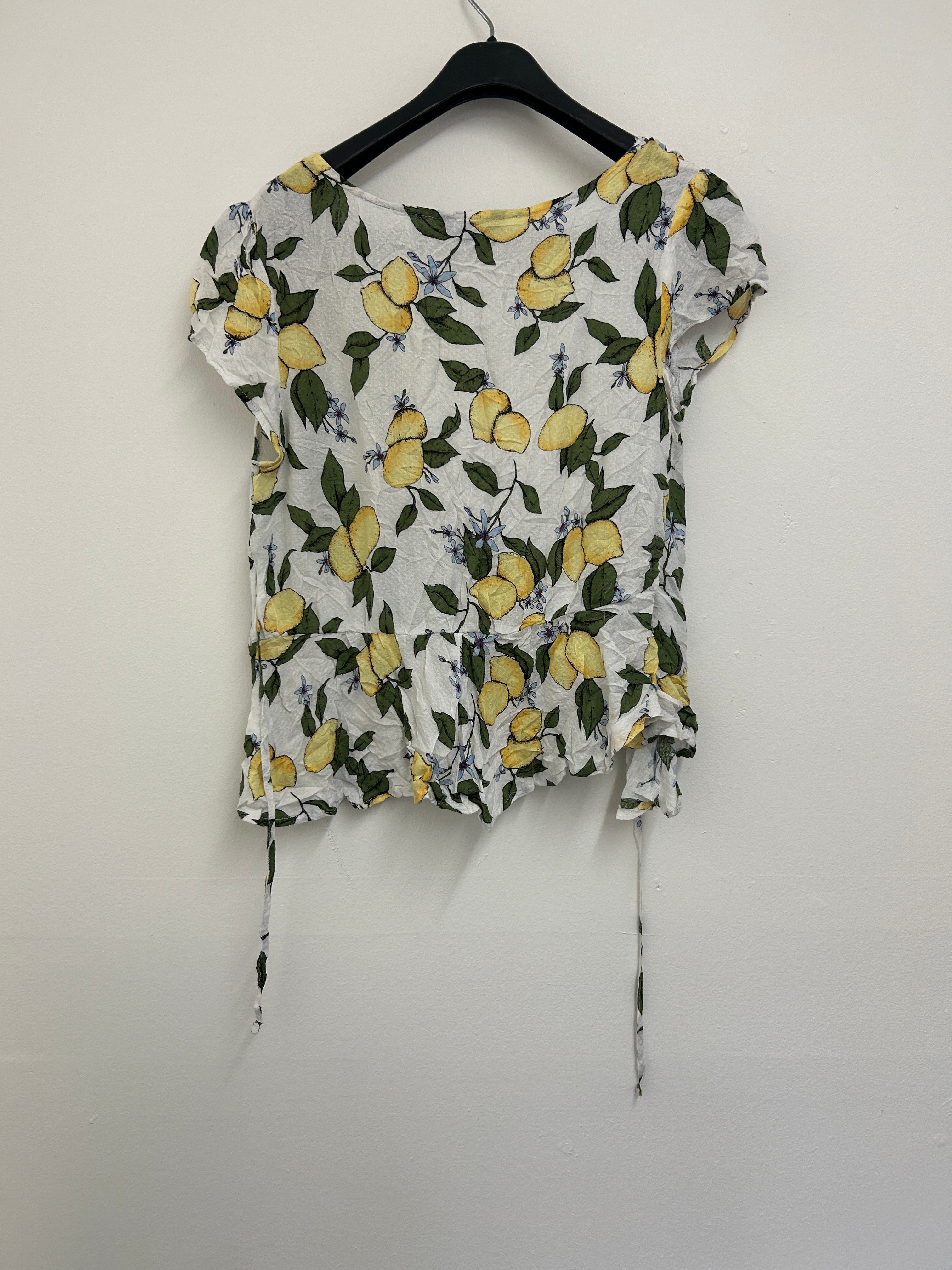 Haut à motif citron