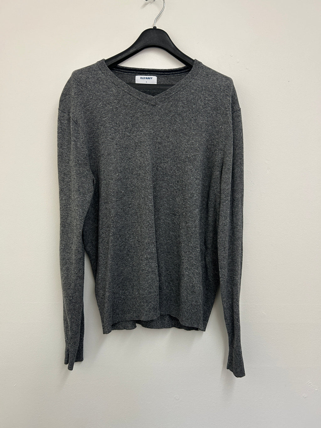 chandail-gris-a-col-en-v-old-navy