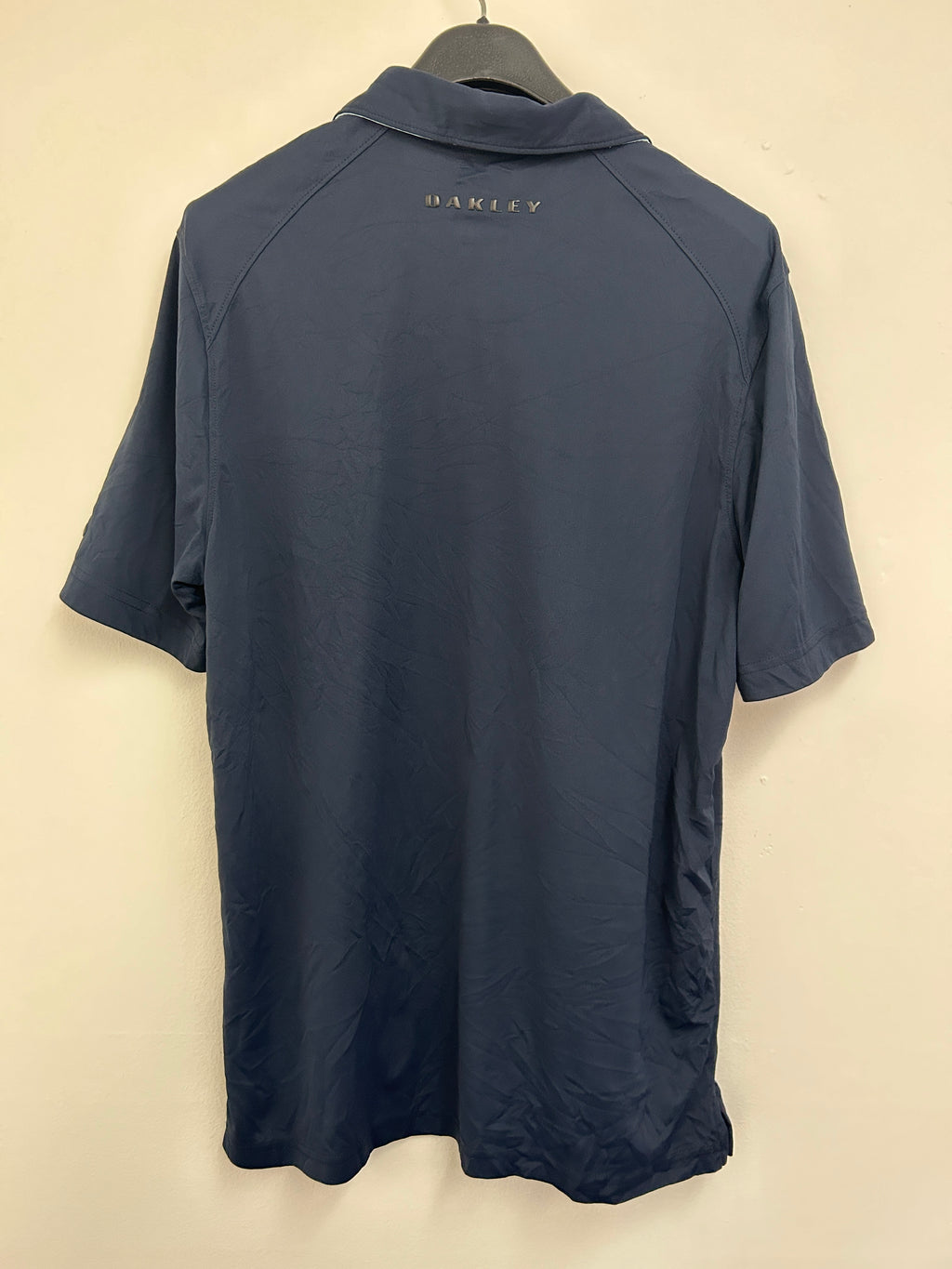 polo-bleu-marine-oakley