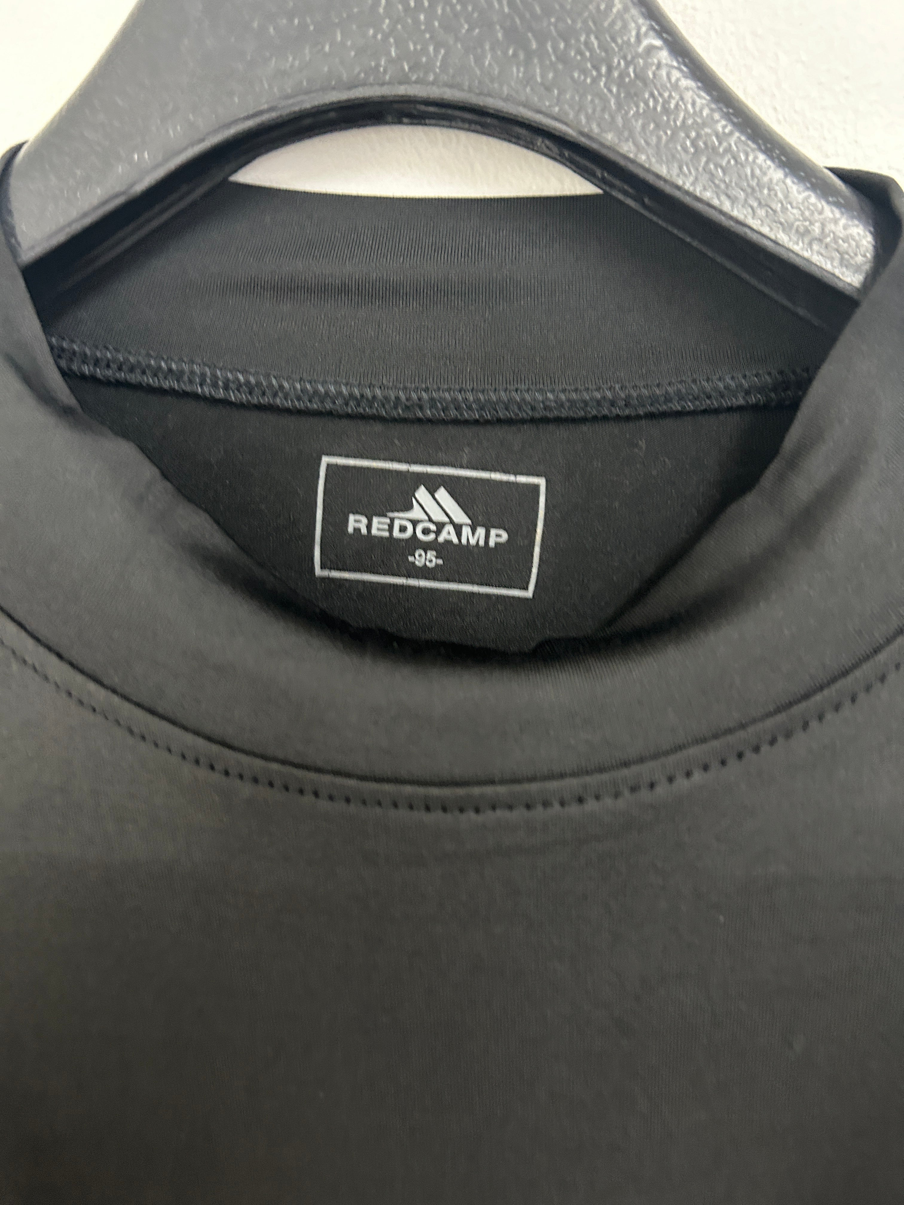 chandail-noir-elastic-stretch