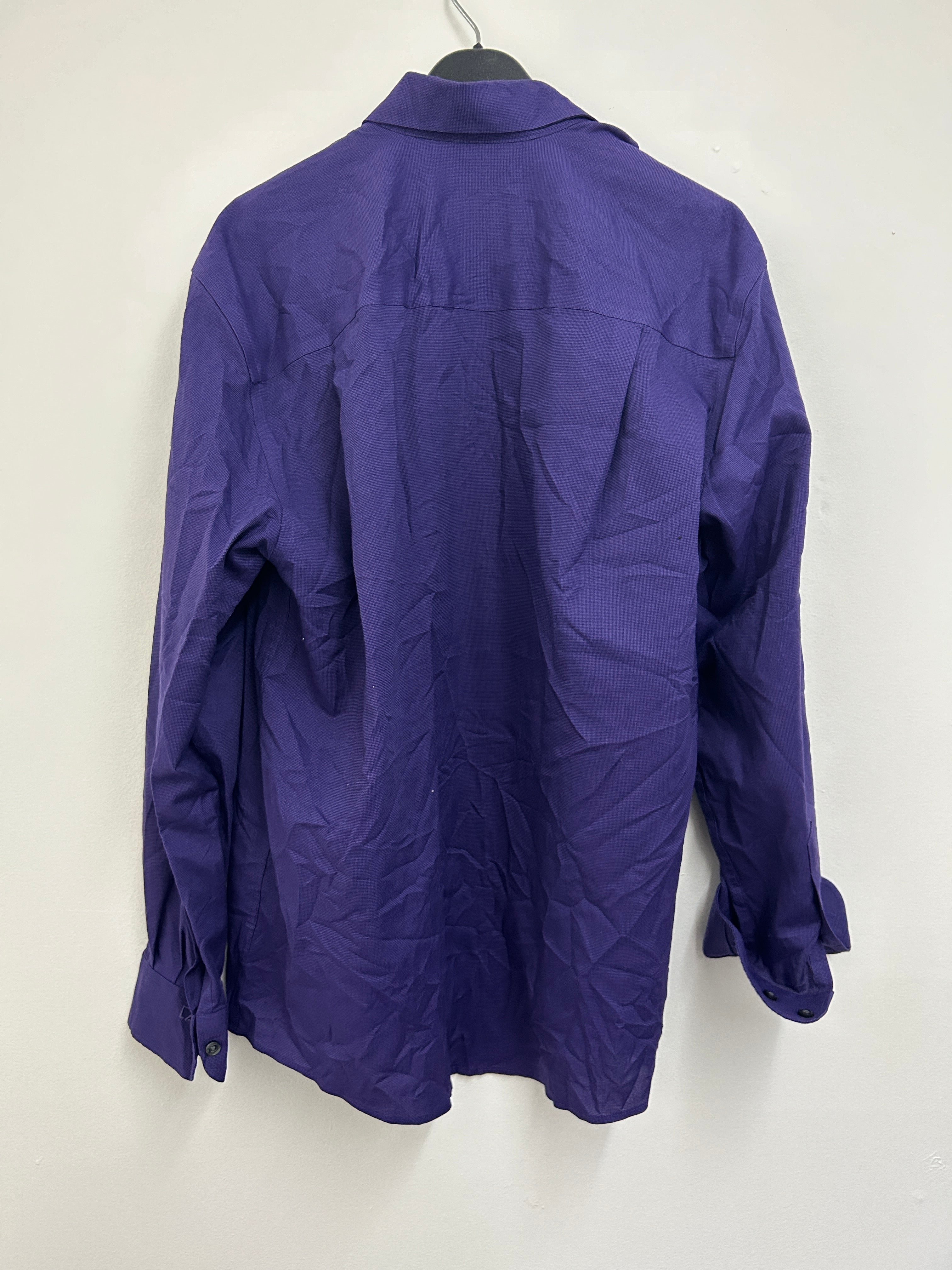 chemise-violette-a-manches-longues