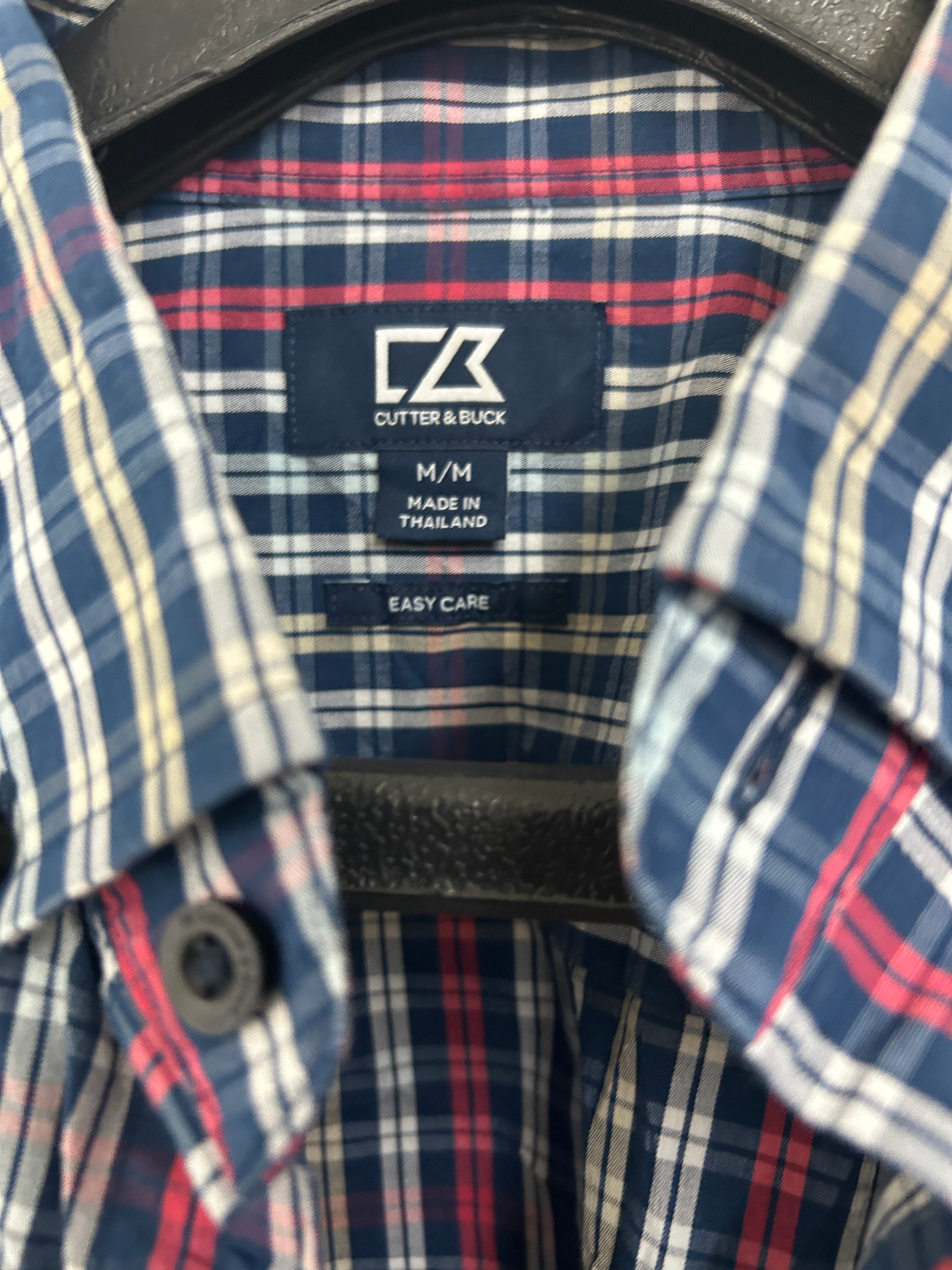 chemise-a-carreaux-bleue-et-rouge-cutter-buck