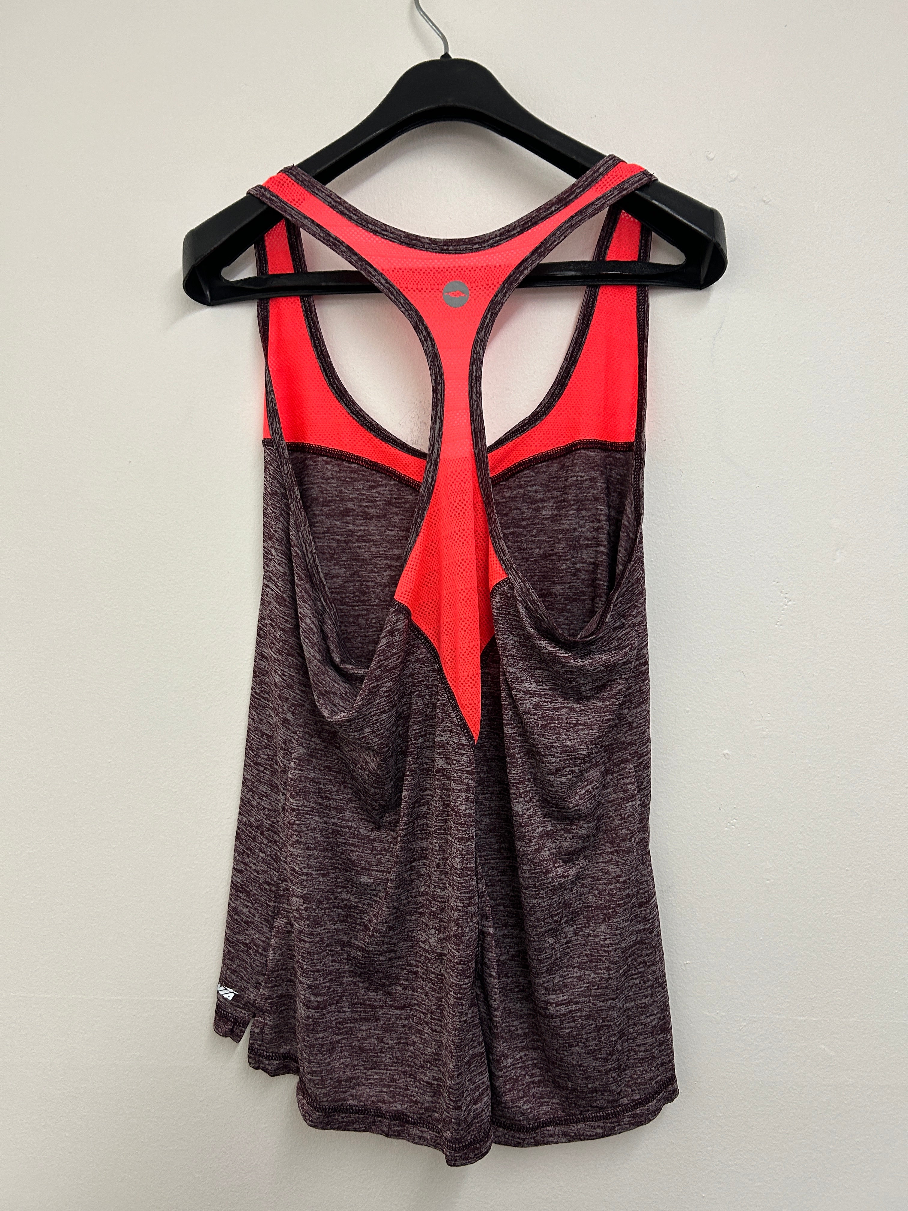Débardeur de sport bordeaux et corail