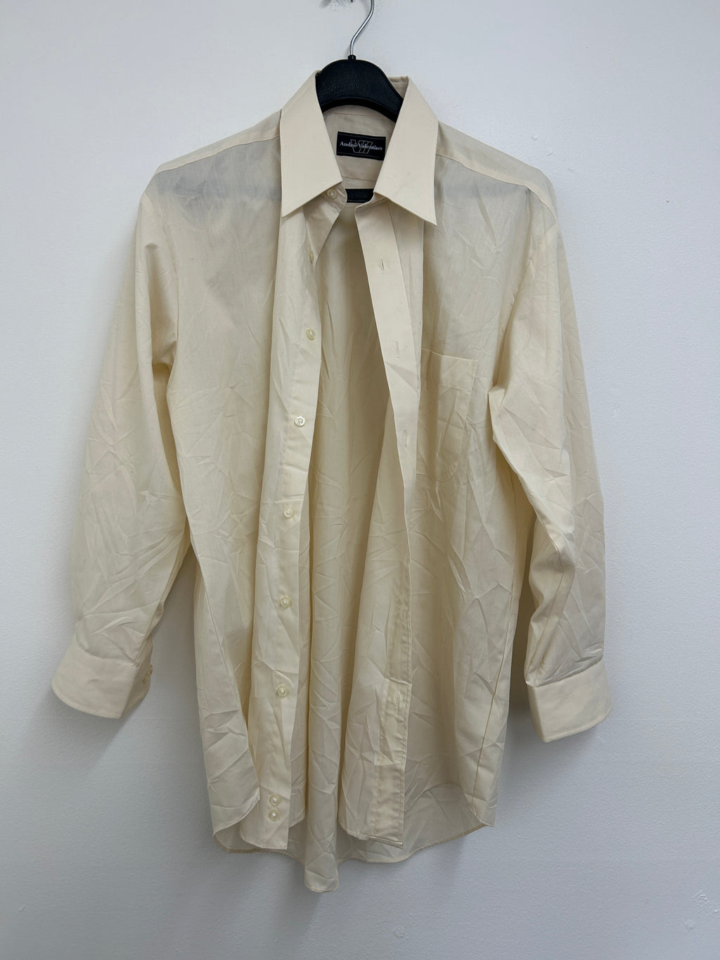 chemise-beige-creme-elegante-andre-valentino