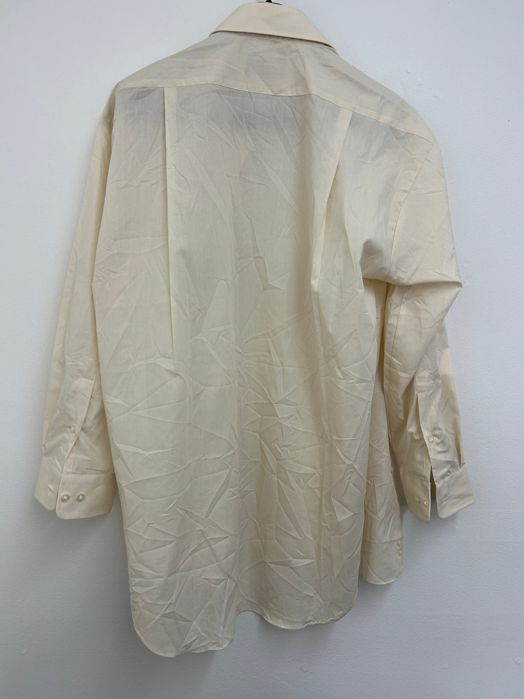 chemise-beige-creme-elegante-andre-valentino