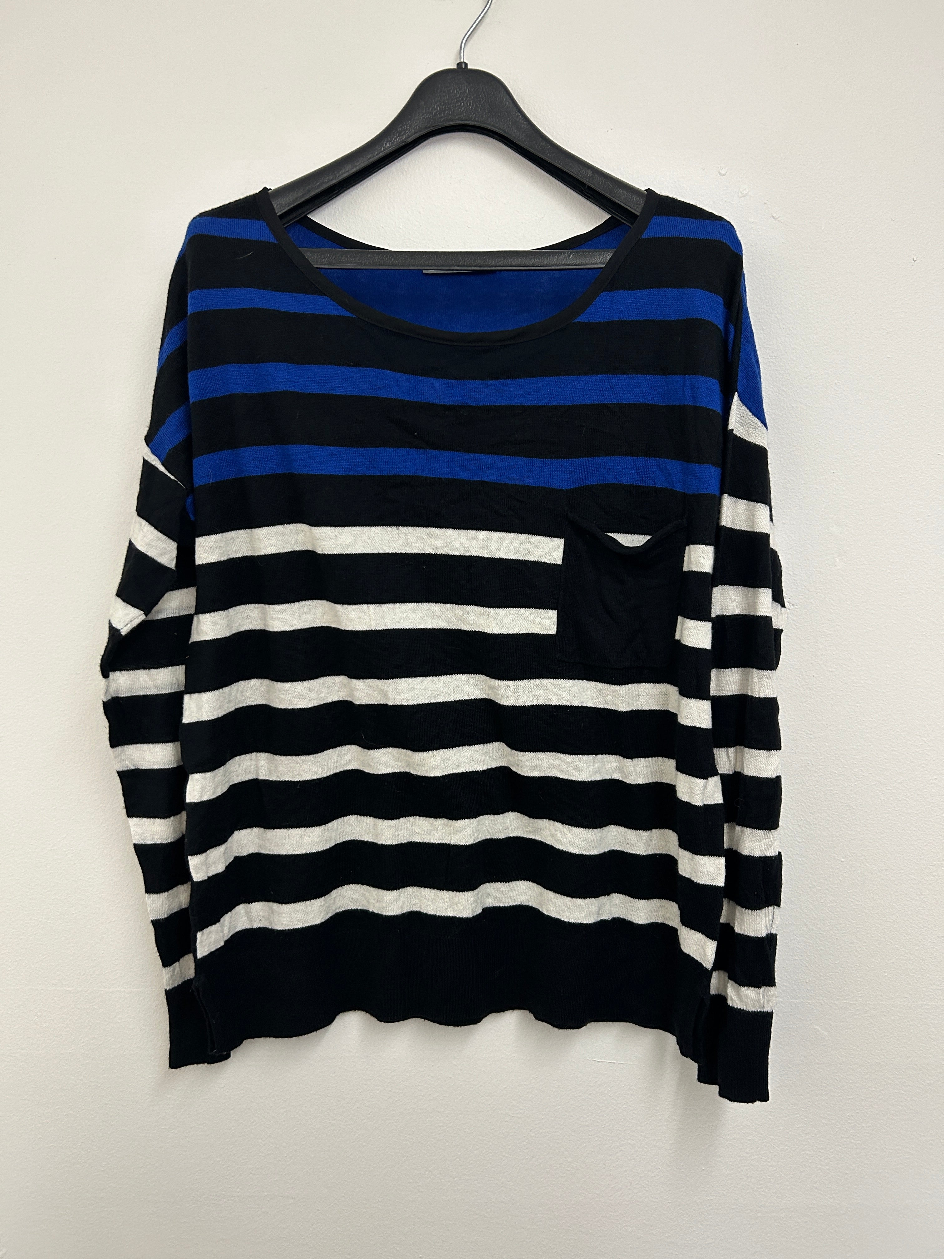 Chandail à rayures noires, blanches et bleues — SmartSet