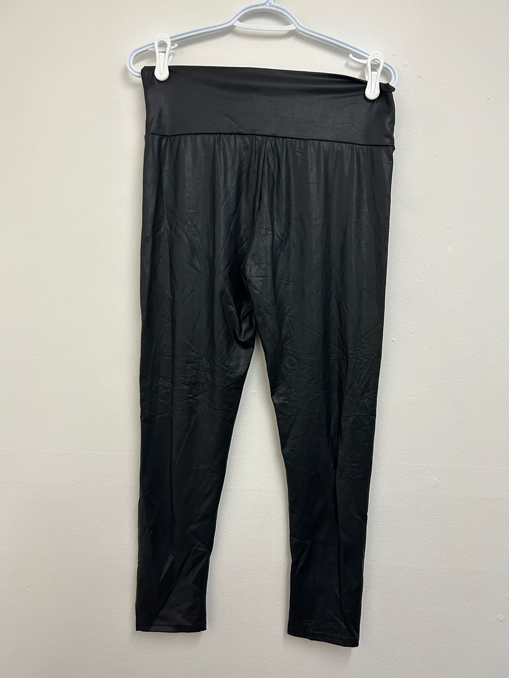 Legging noir effet cuir latex — SWS