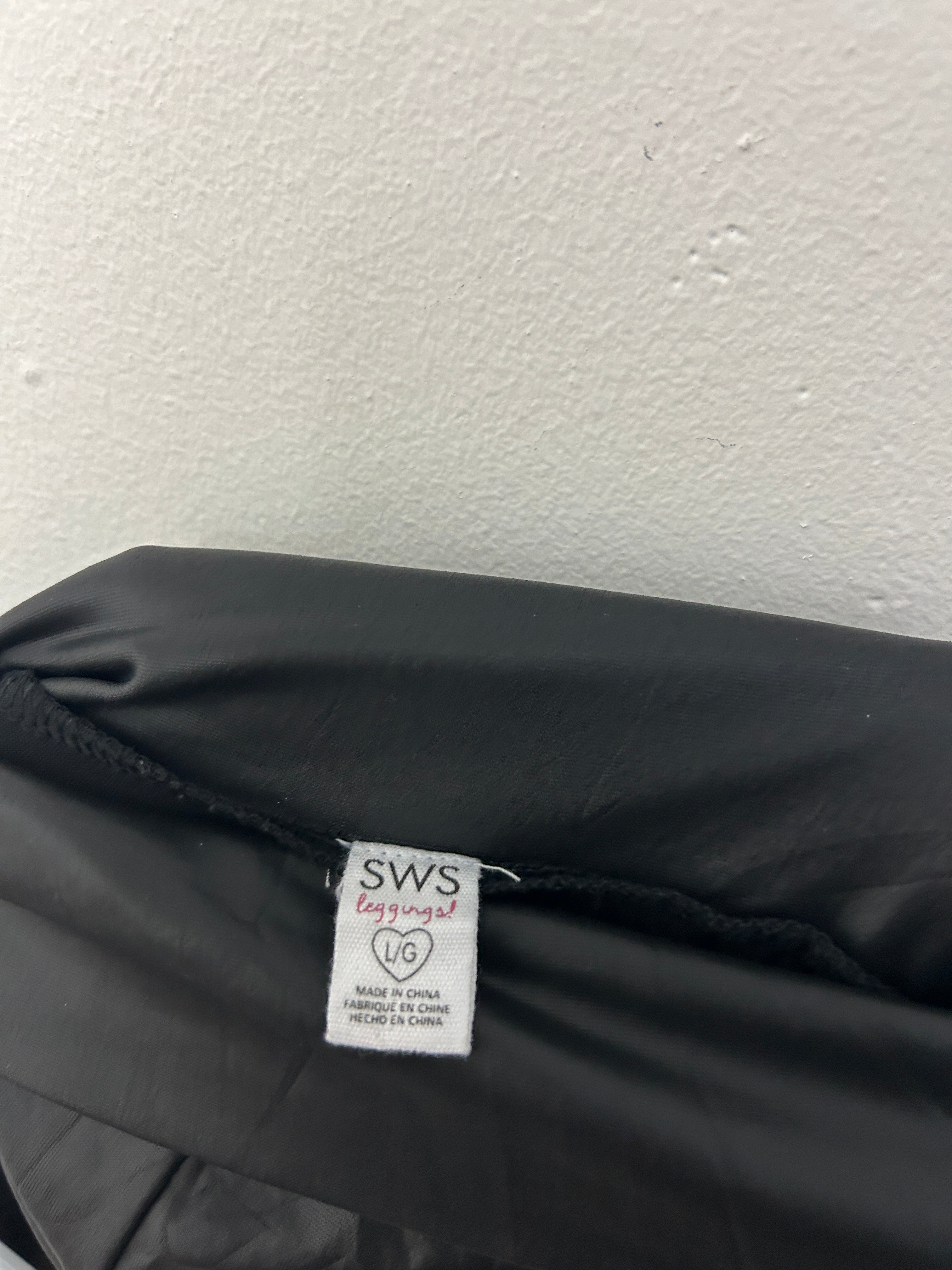 Legging noir effet cuir latex — SWS