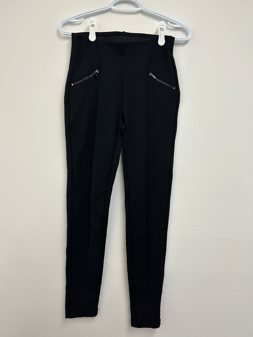 Legging noir avec détails zippés