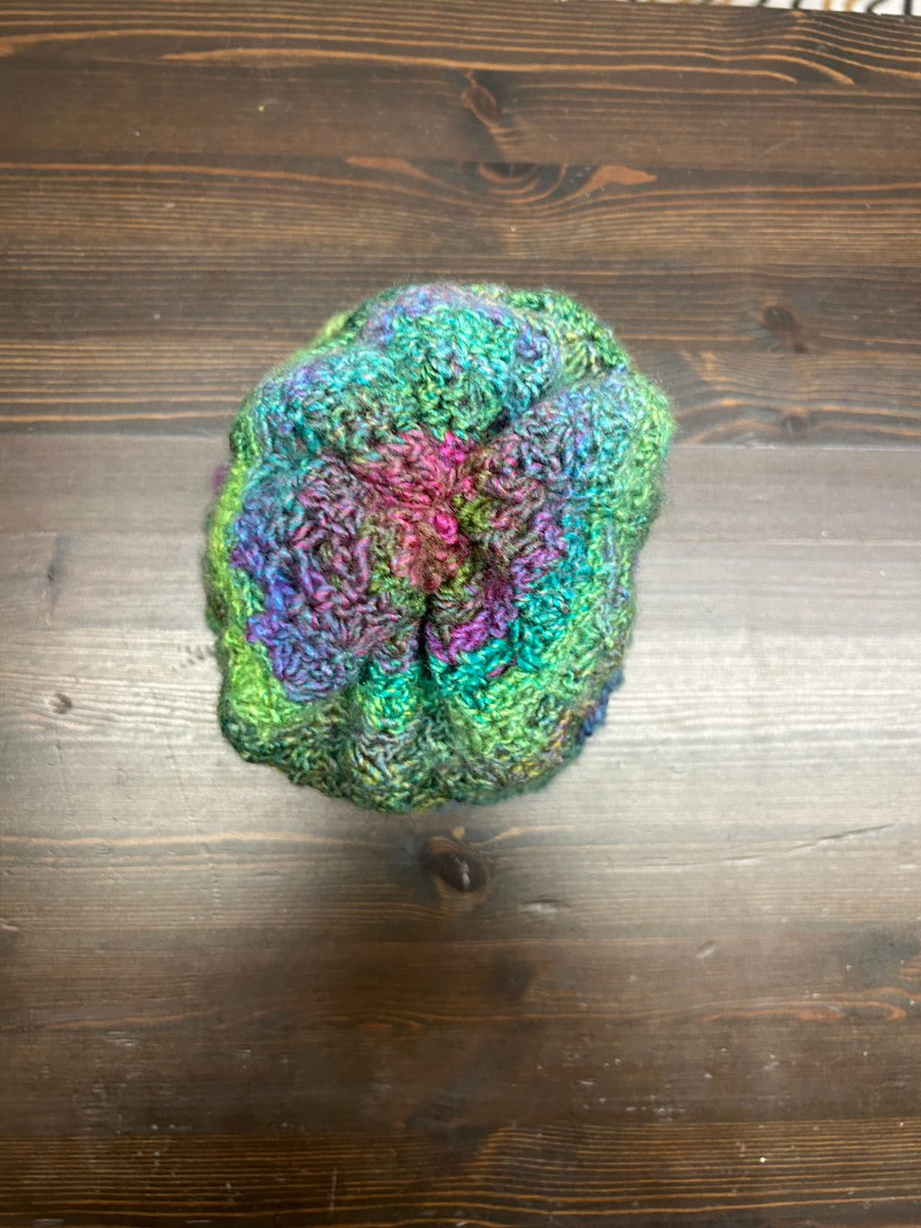 Tuque tricotée multicolore — Fait main
