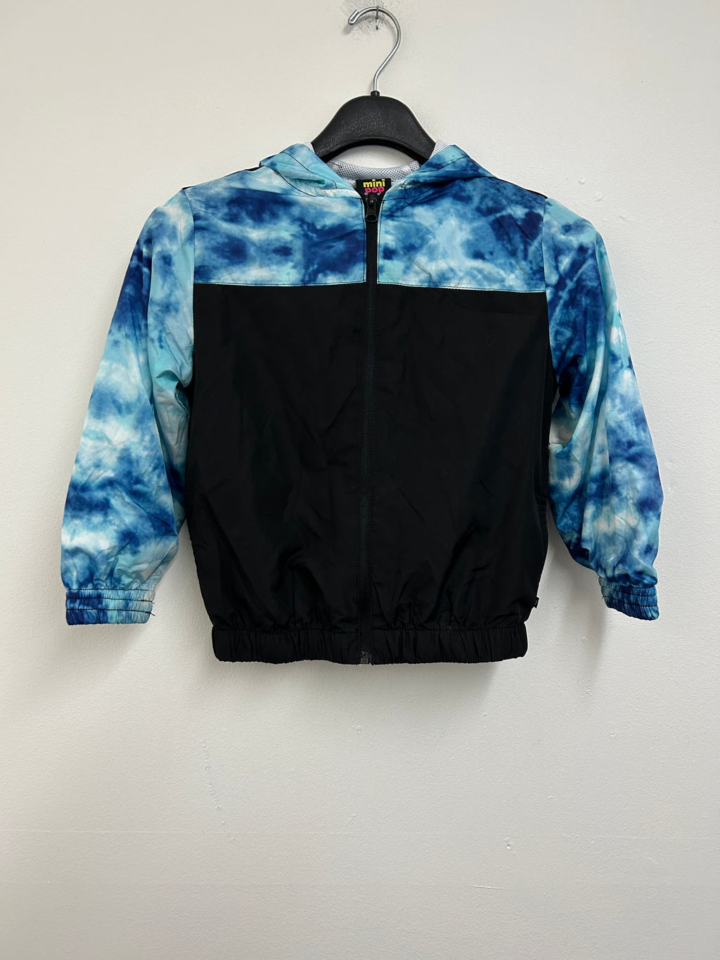 Coupe-vent tie-dye bleu et noir — Mini Pop Kids