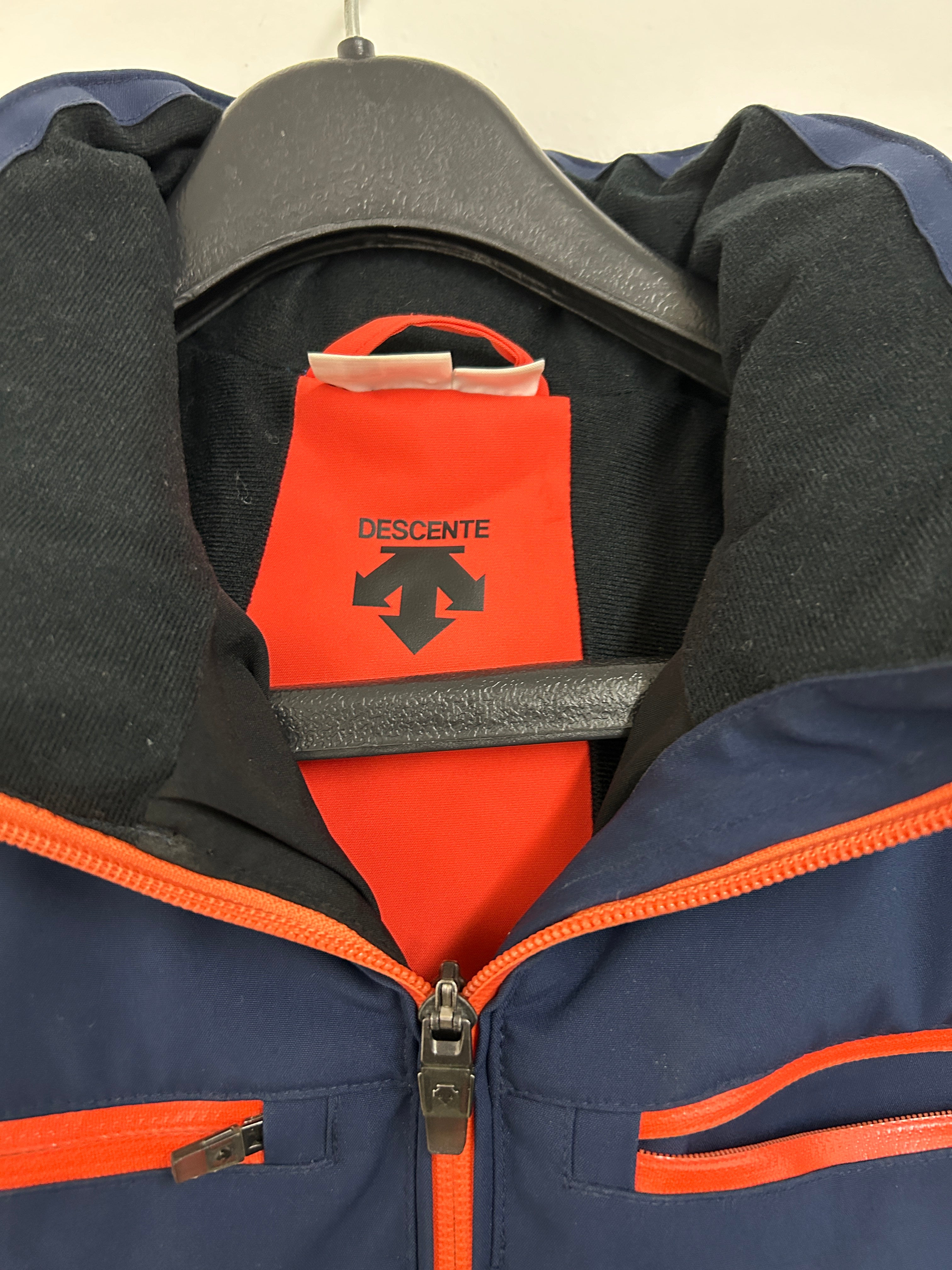 Manteau de ski bleu marine à double couche — DESCENTE