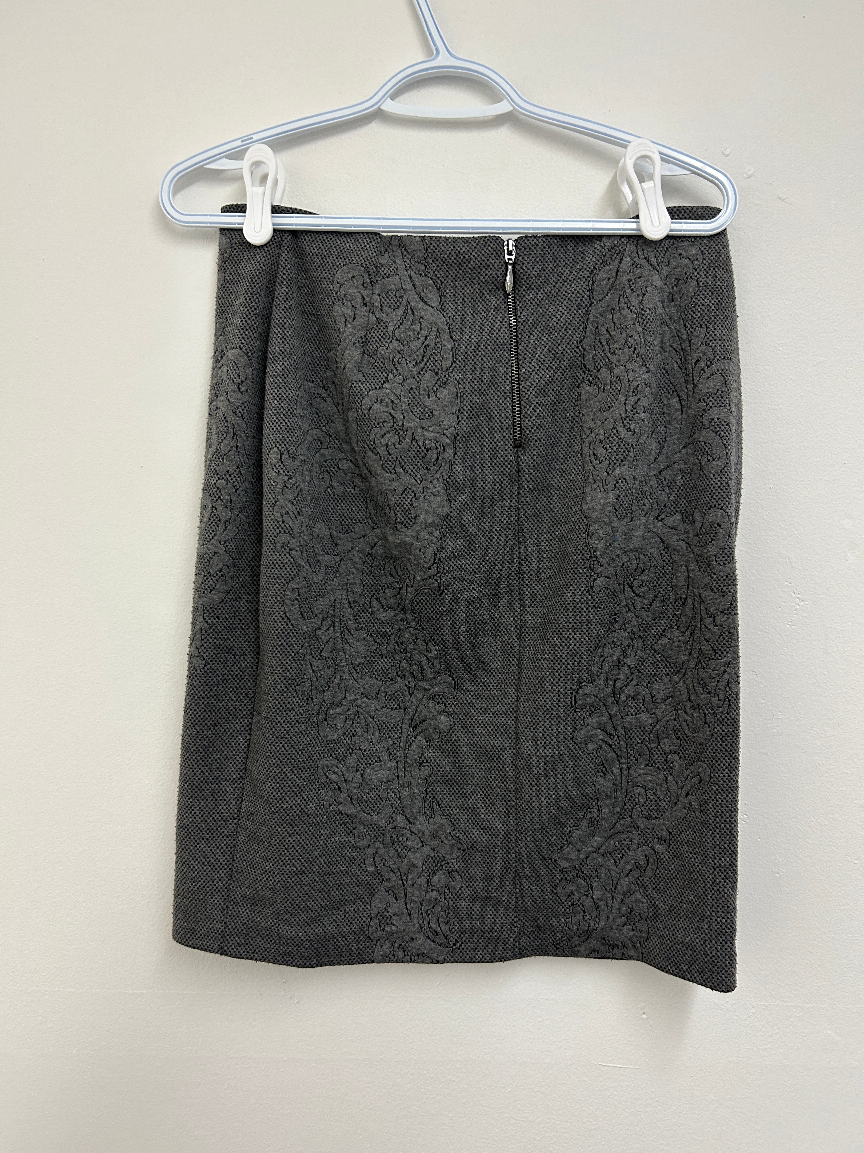 Jupe grise texturée à motifs baroques — H&M