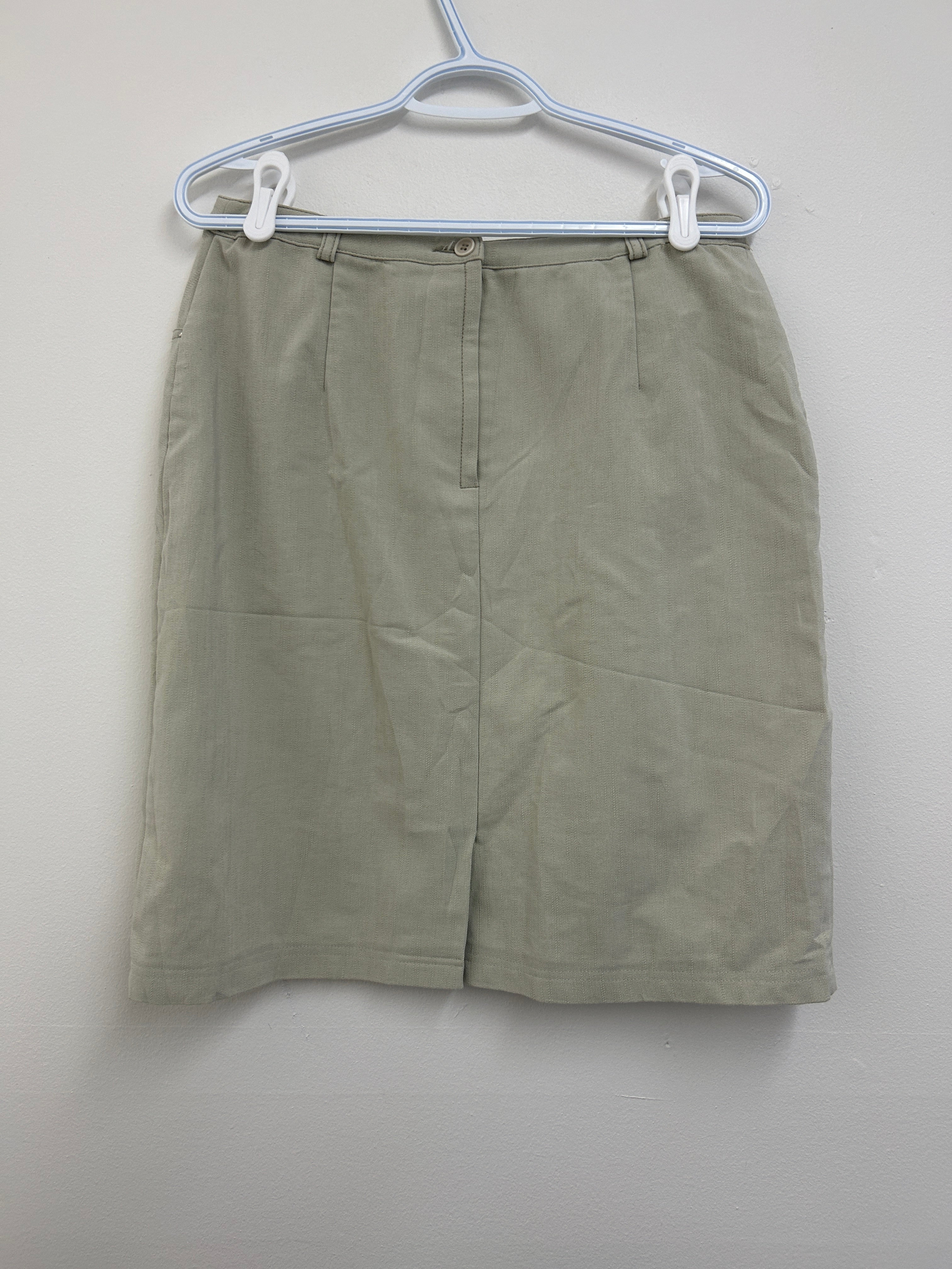 Jupe droite beige avec poches