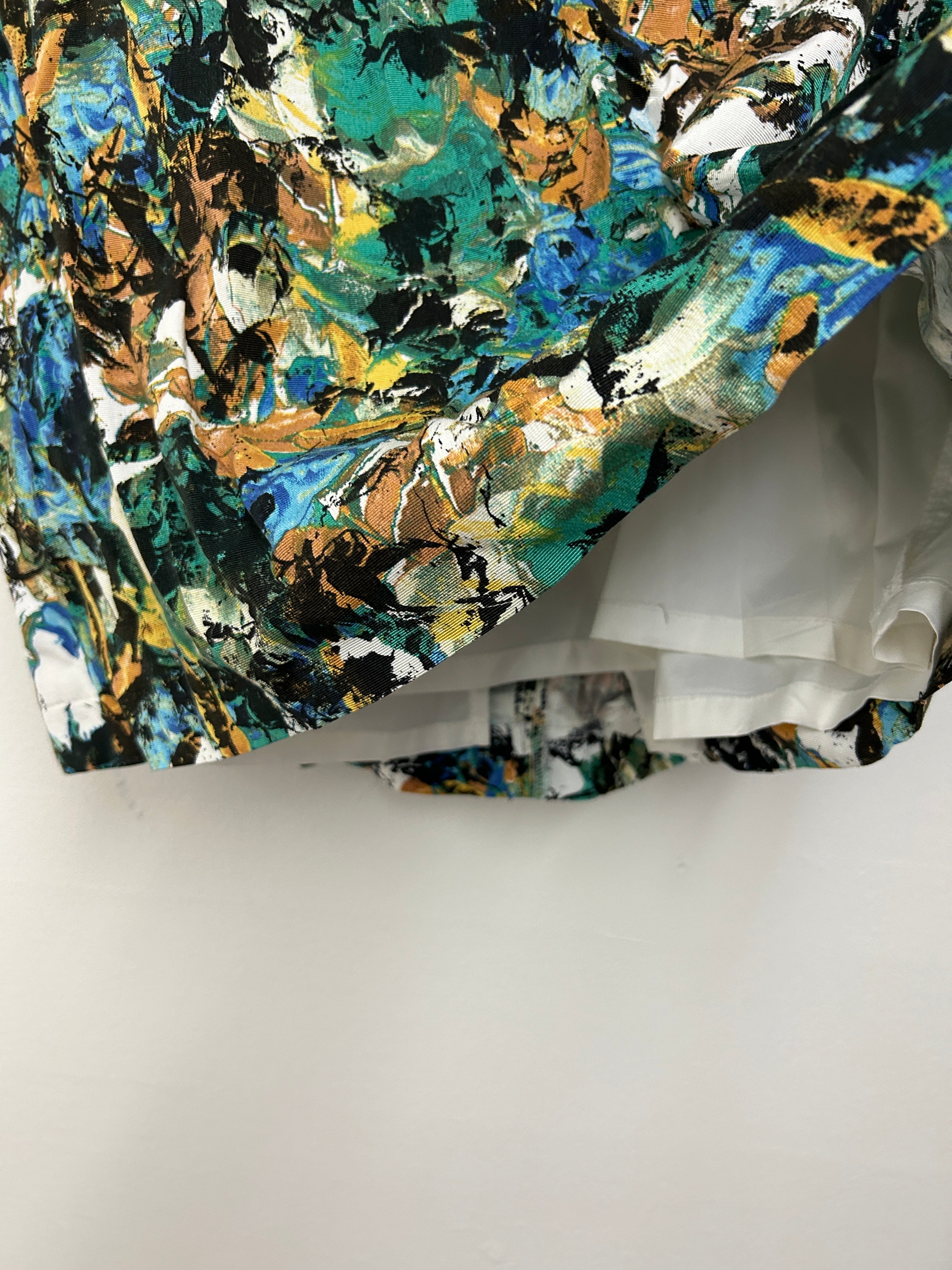 Jupe à imprimé abstrait vert et brun — Tristan