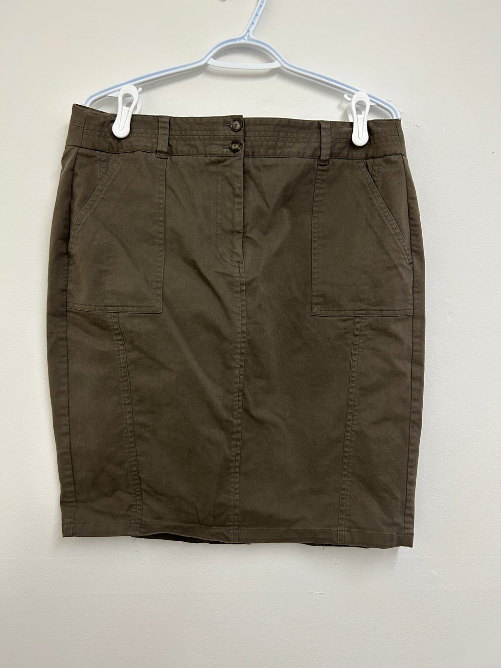Jupe droite kaki à poches — LOFT